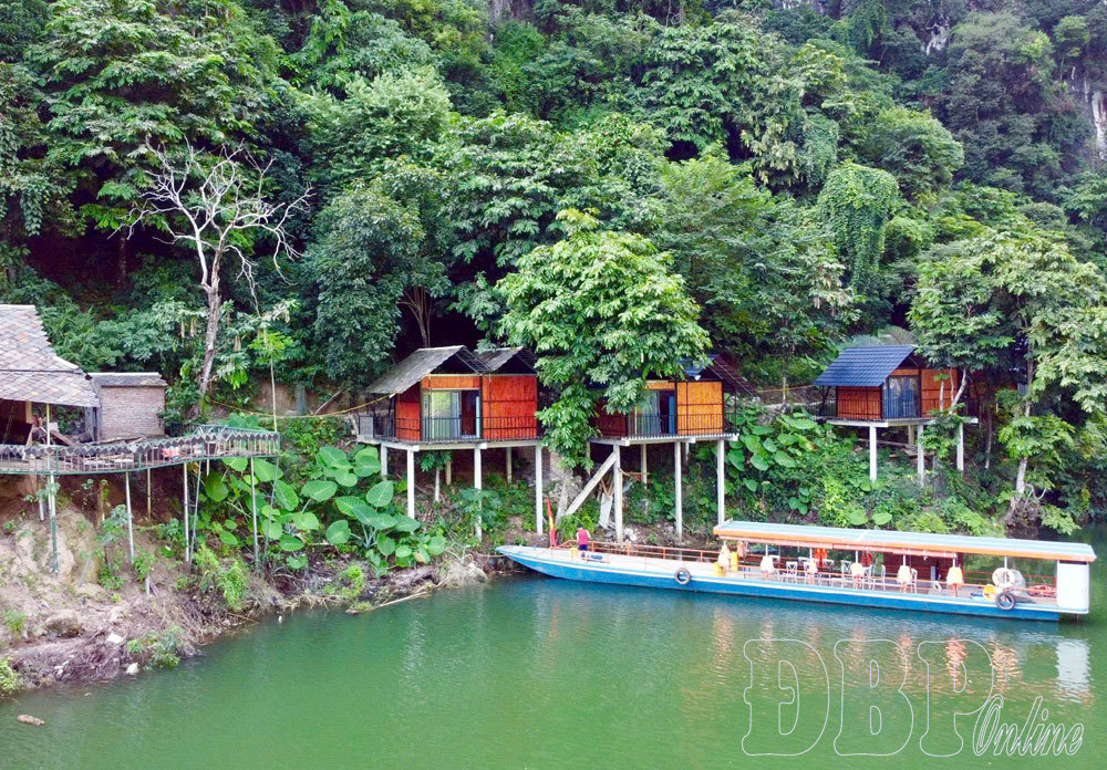 Khi homestay kể câu chuyện của bản