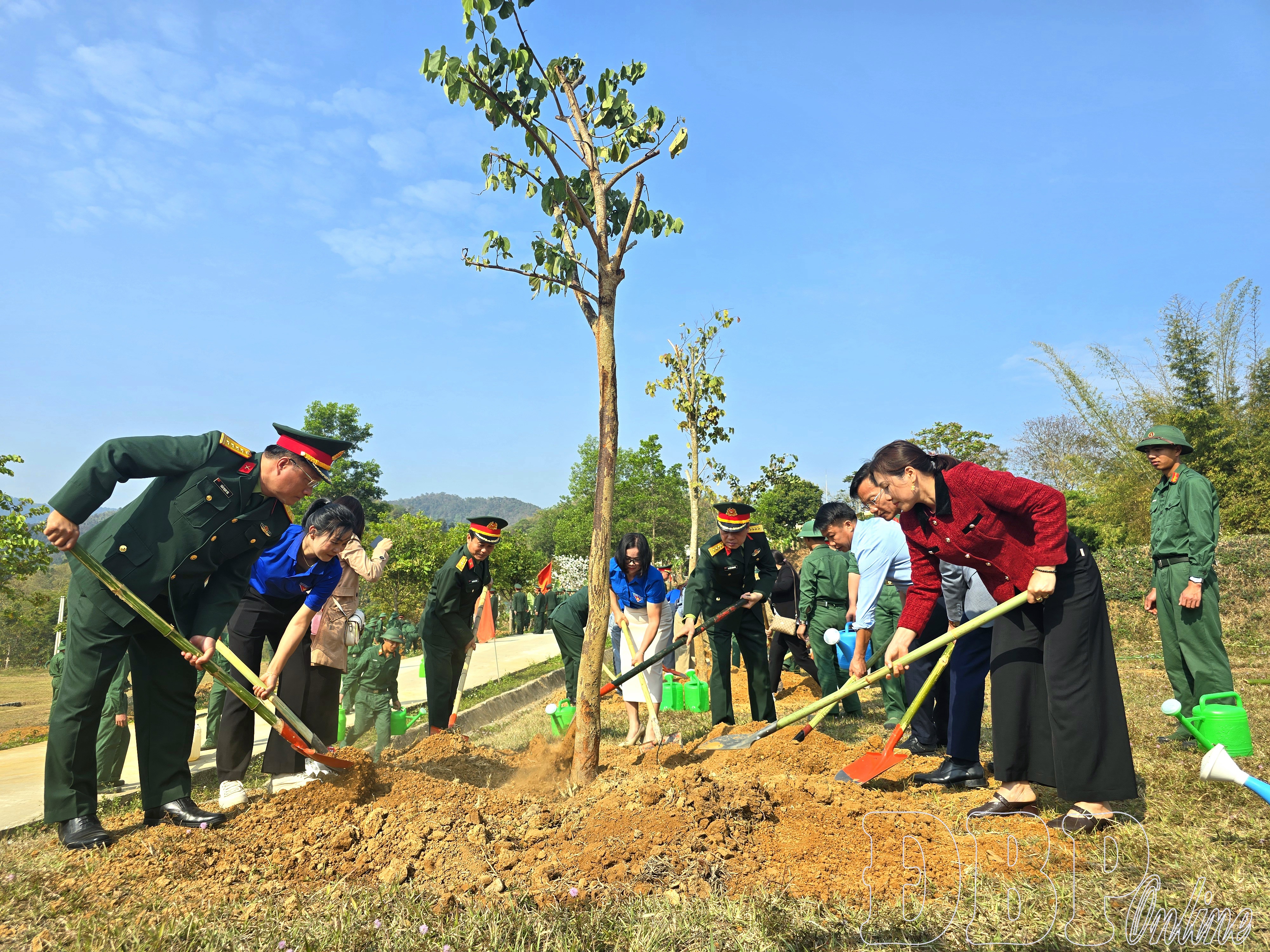 Bộ CHQS tỉnh phát động “Tết trồng cây đời đời nhớ ơn Bác Hồ” xuân Bính Ngọ