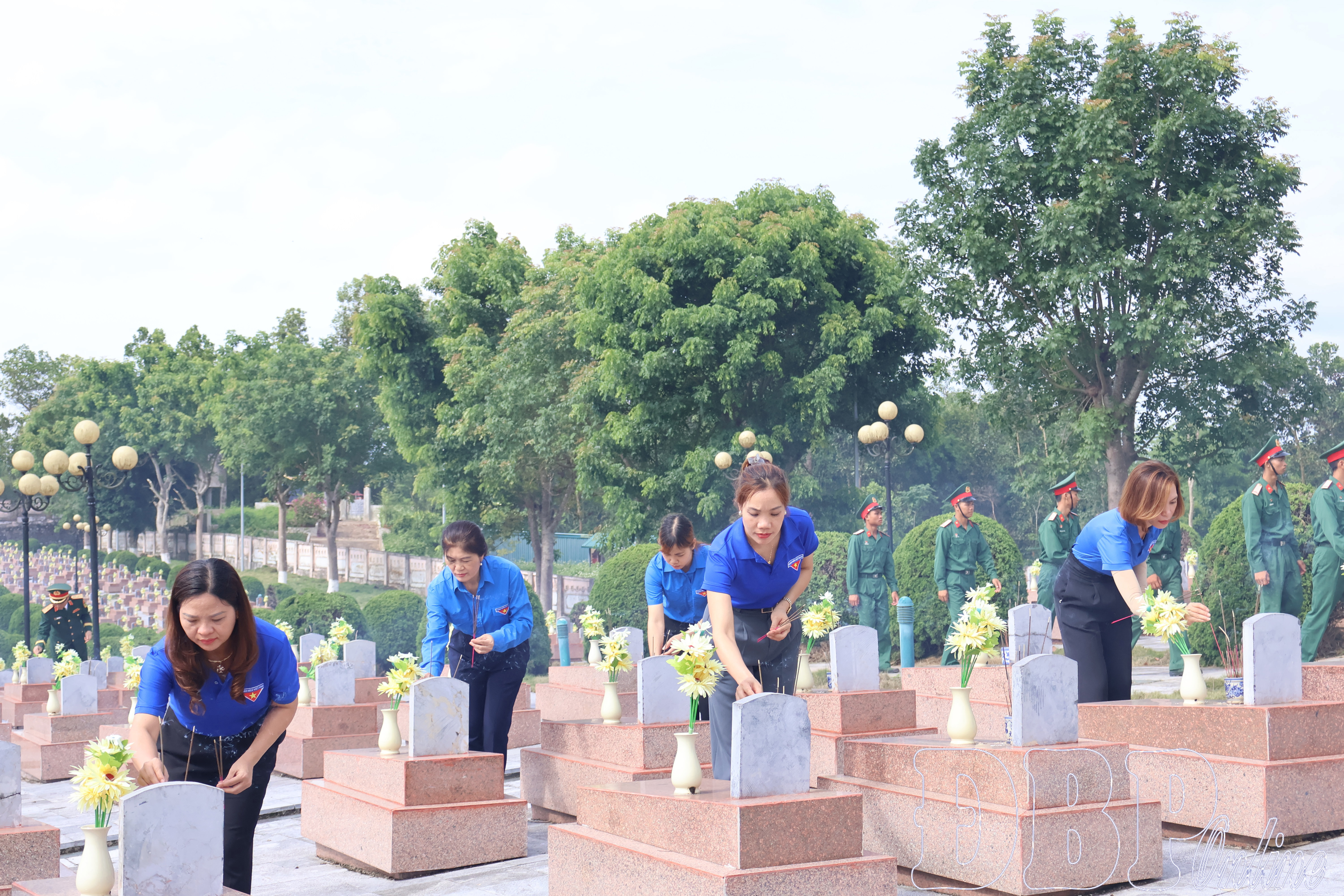 Tháng Tư trên mảnh đất lịch sử