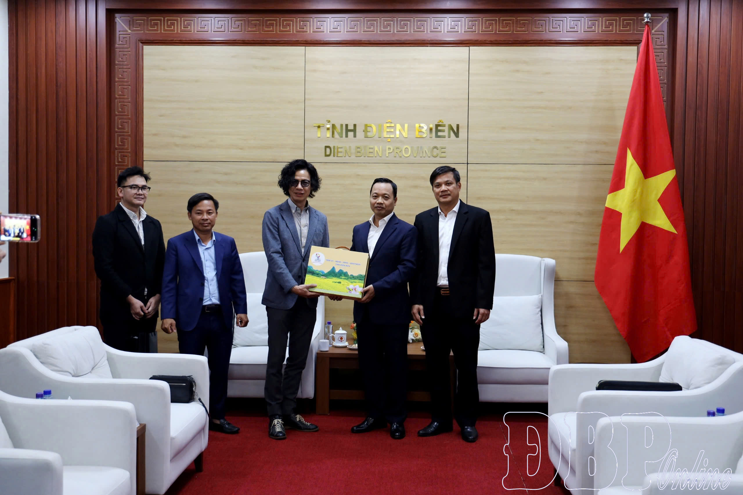 Bí thư Tỉnh ủy Trần Tiến Dũng tiếp xã giao đoàn công tác Công ty Waryu Japan (Nhật Bản)