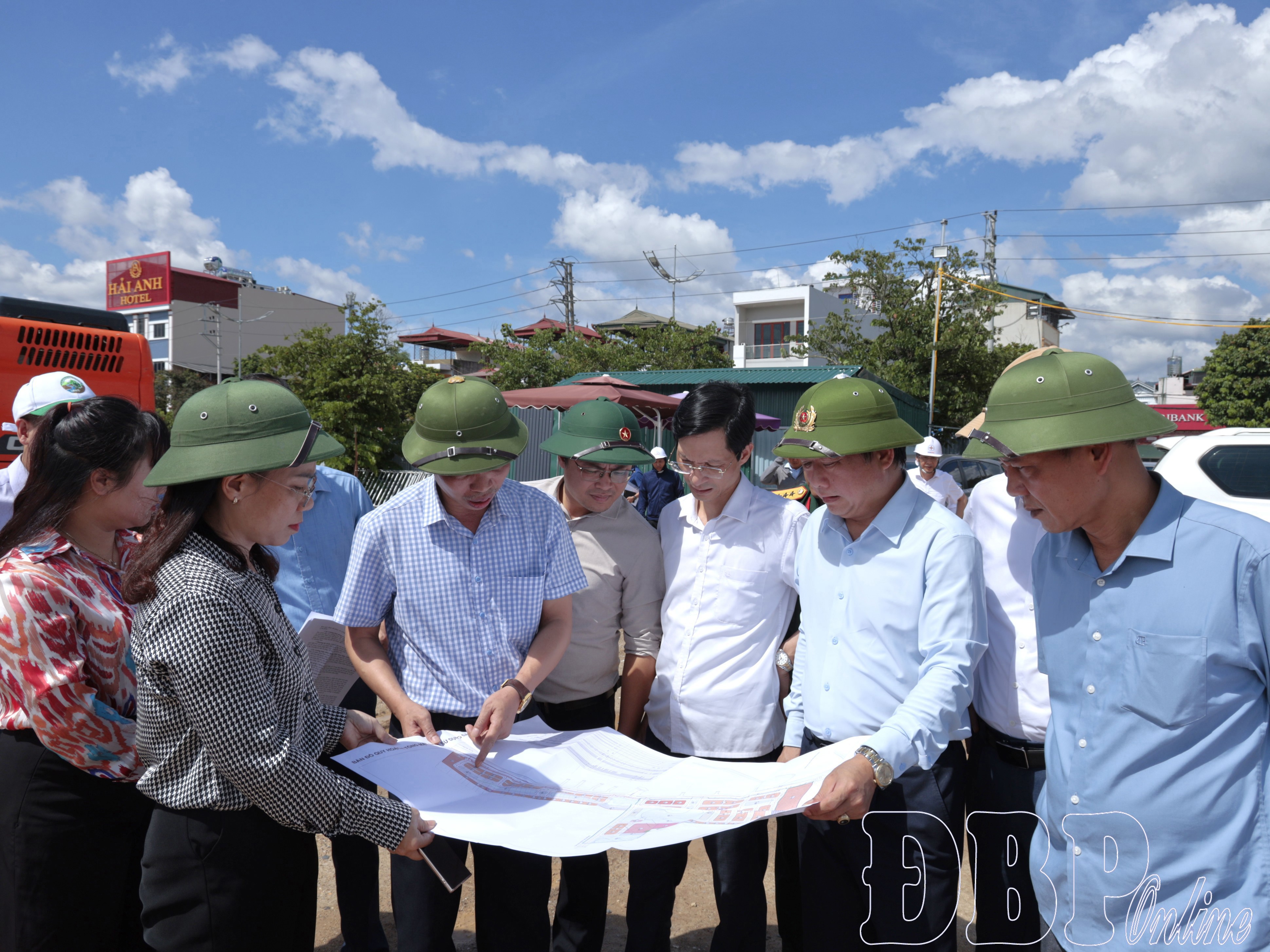 Phó Chủ tịch UBND tỉnh Nguyễn Minh Phú kiểm tra các dự án trọng điểm