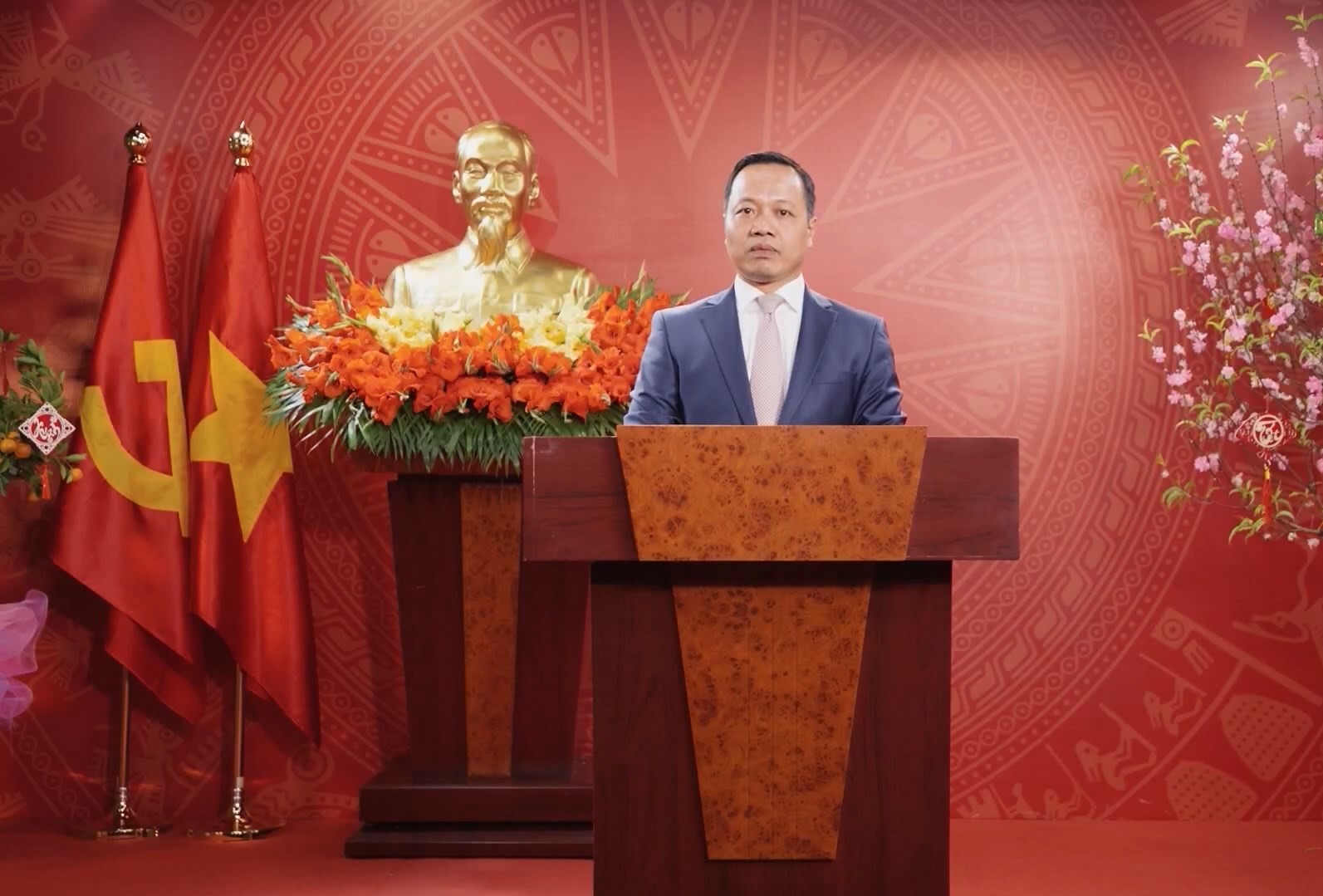 Bí thư Tỉnh ủy Trần Tiến Dũng chúc Tết đồng bào, đồng chí, chiến sĩ lực lượng vũ trang