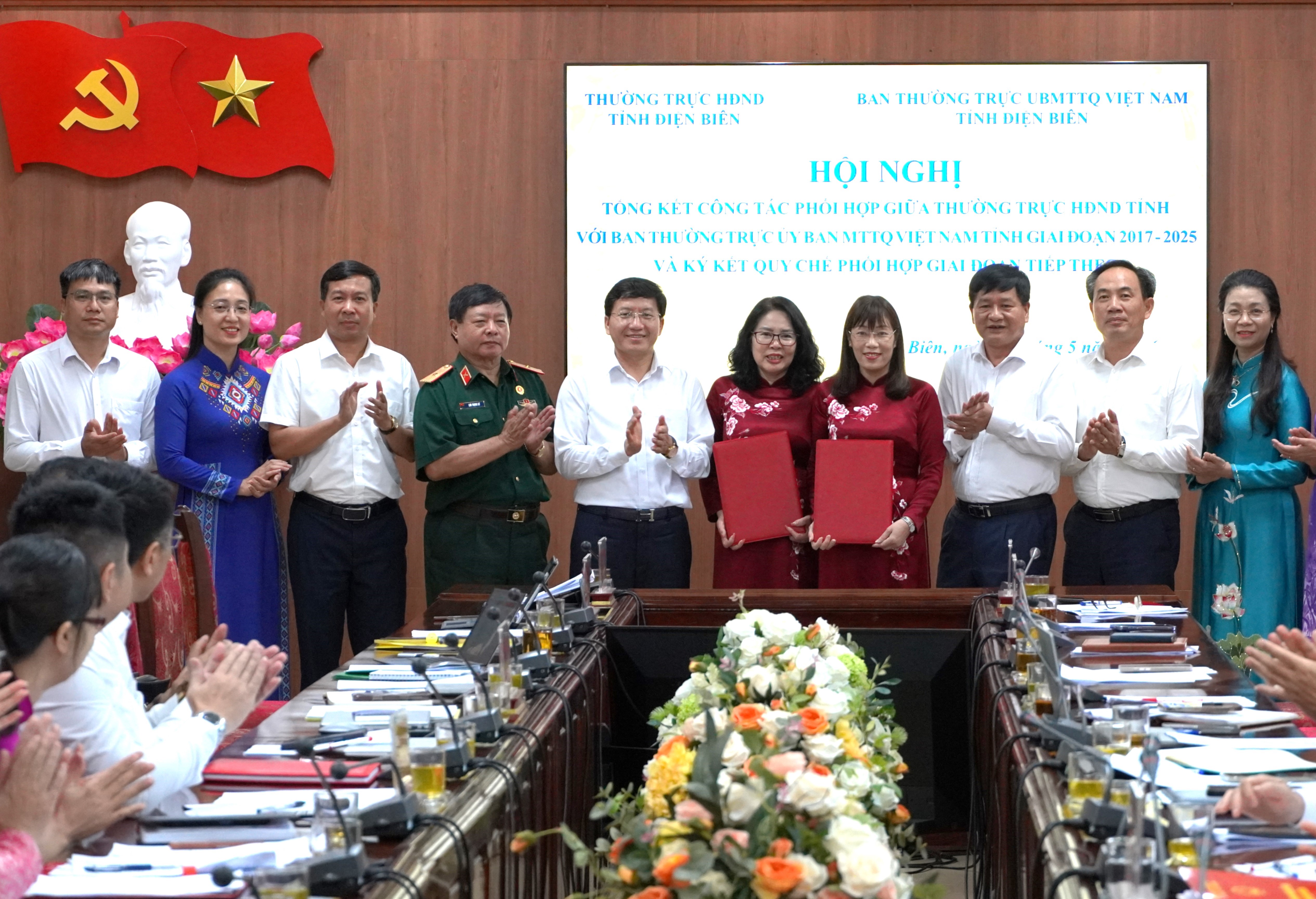 Ký kết quy chế phối hợp giữa HĐND tỉnh và Ủy ban MTTQ Việt Nam tỉnh