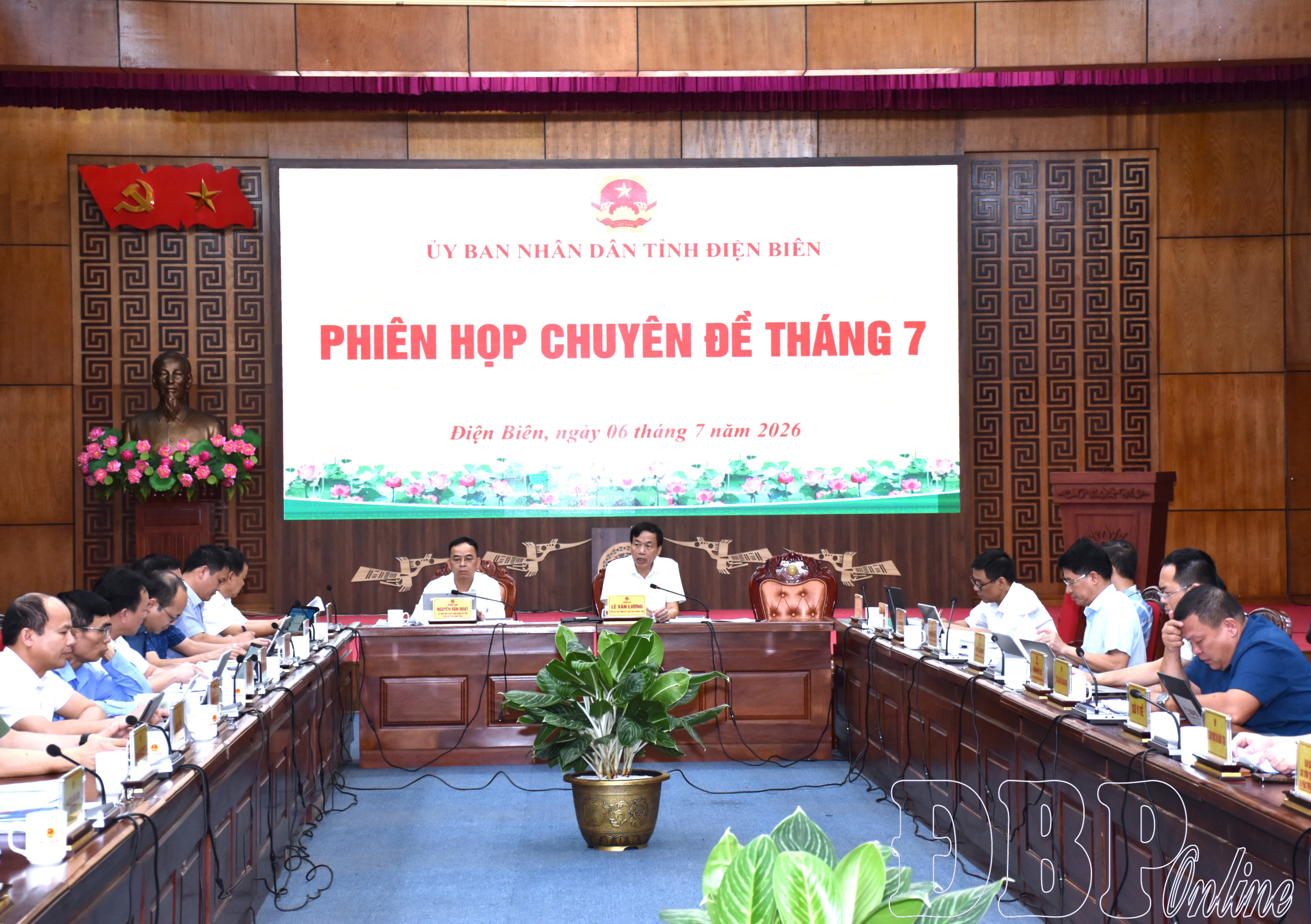 UBND tỉnh họp phiên chuyên đề tháng 7