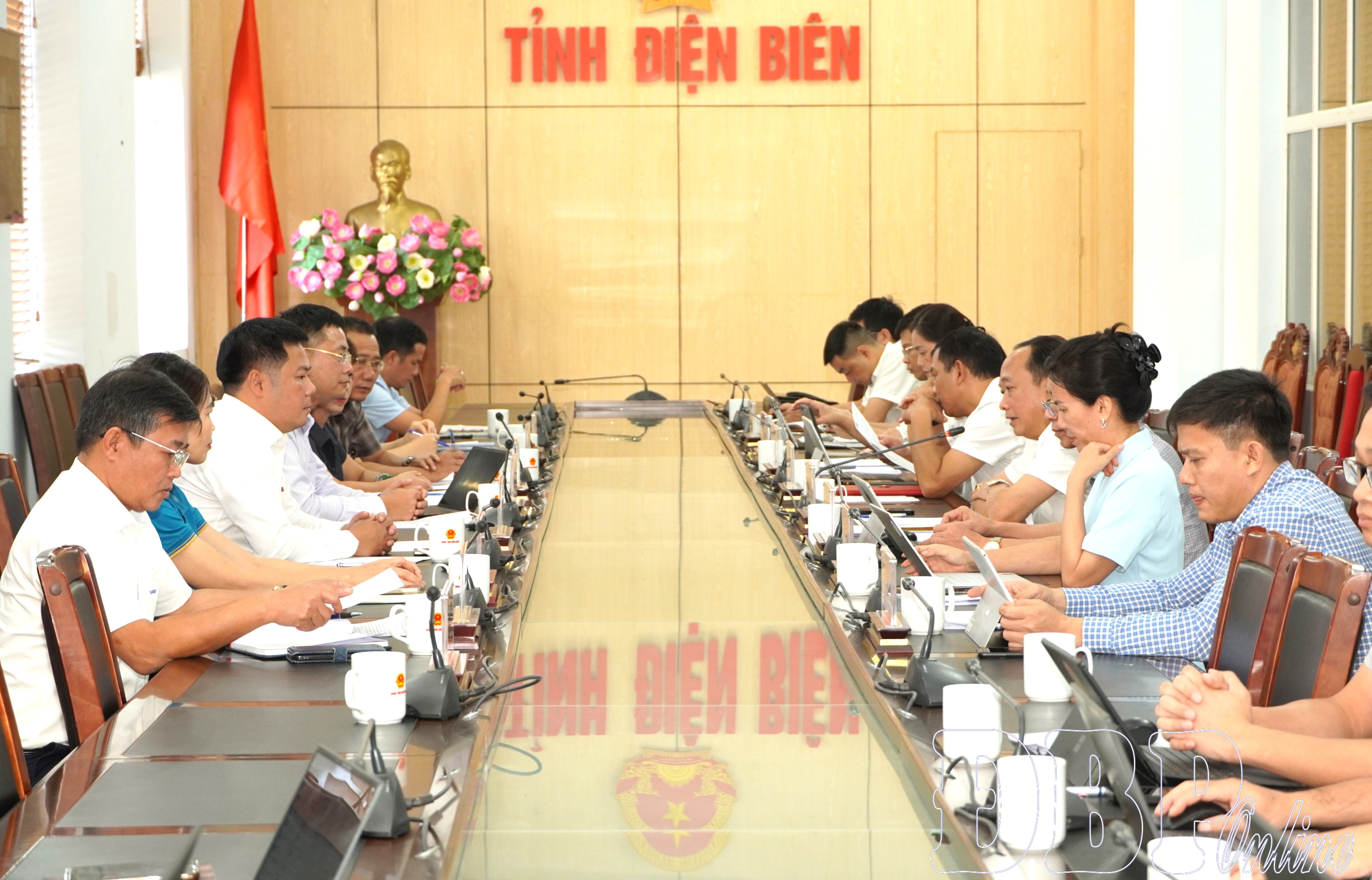 Lựa chọn nhà đầu tư cung cấp xăng dầu hàng không tại Điện Biên 