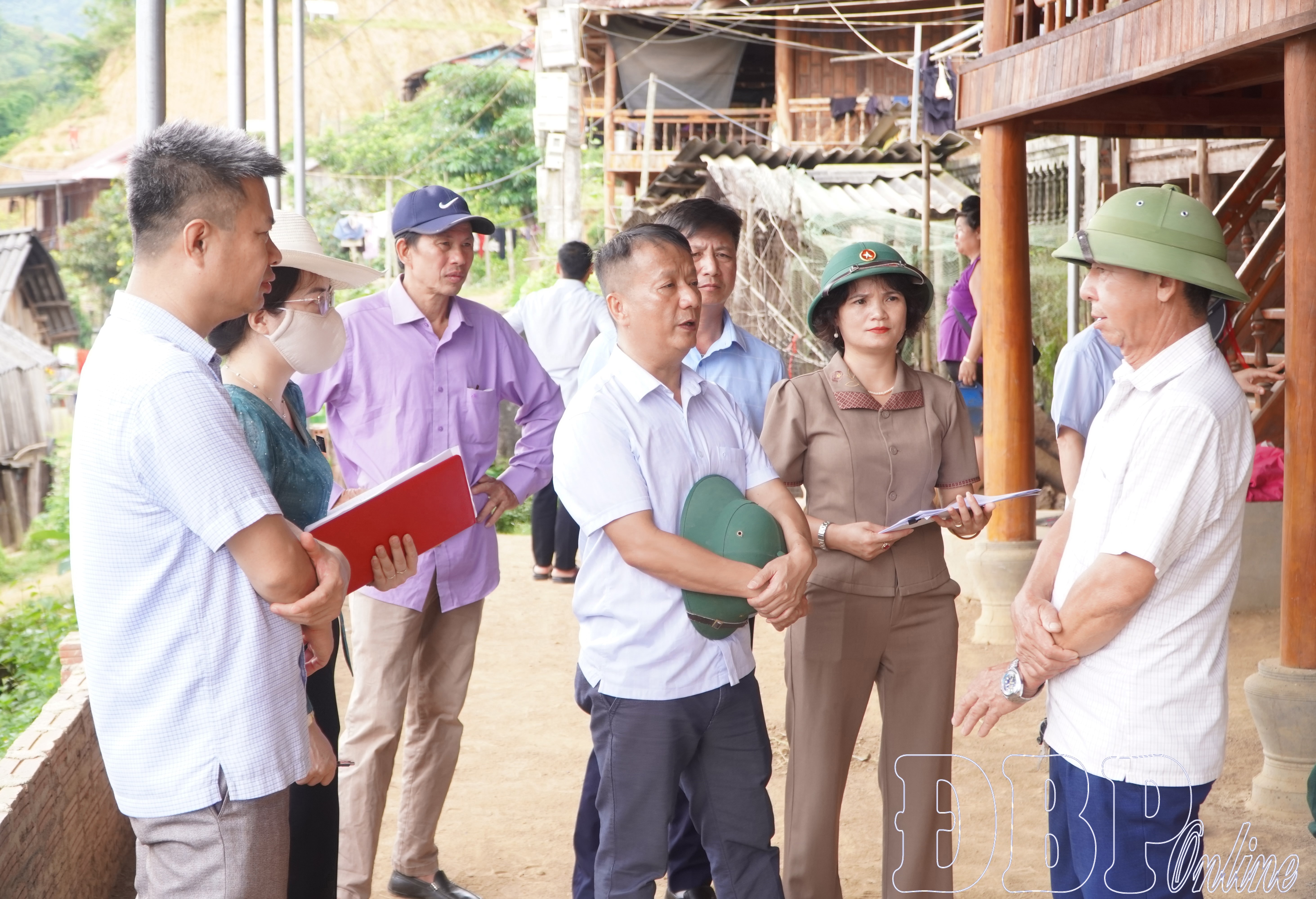 Bài 2: Cần sự vào cuộc quyết liệt hơn 