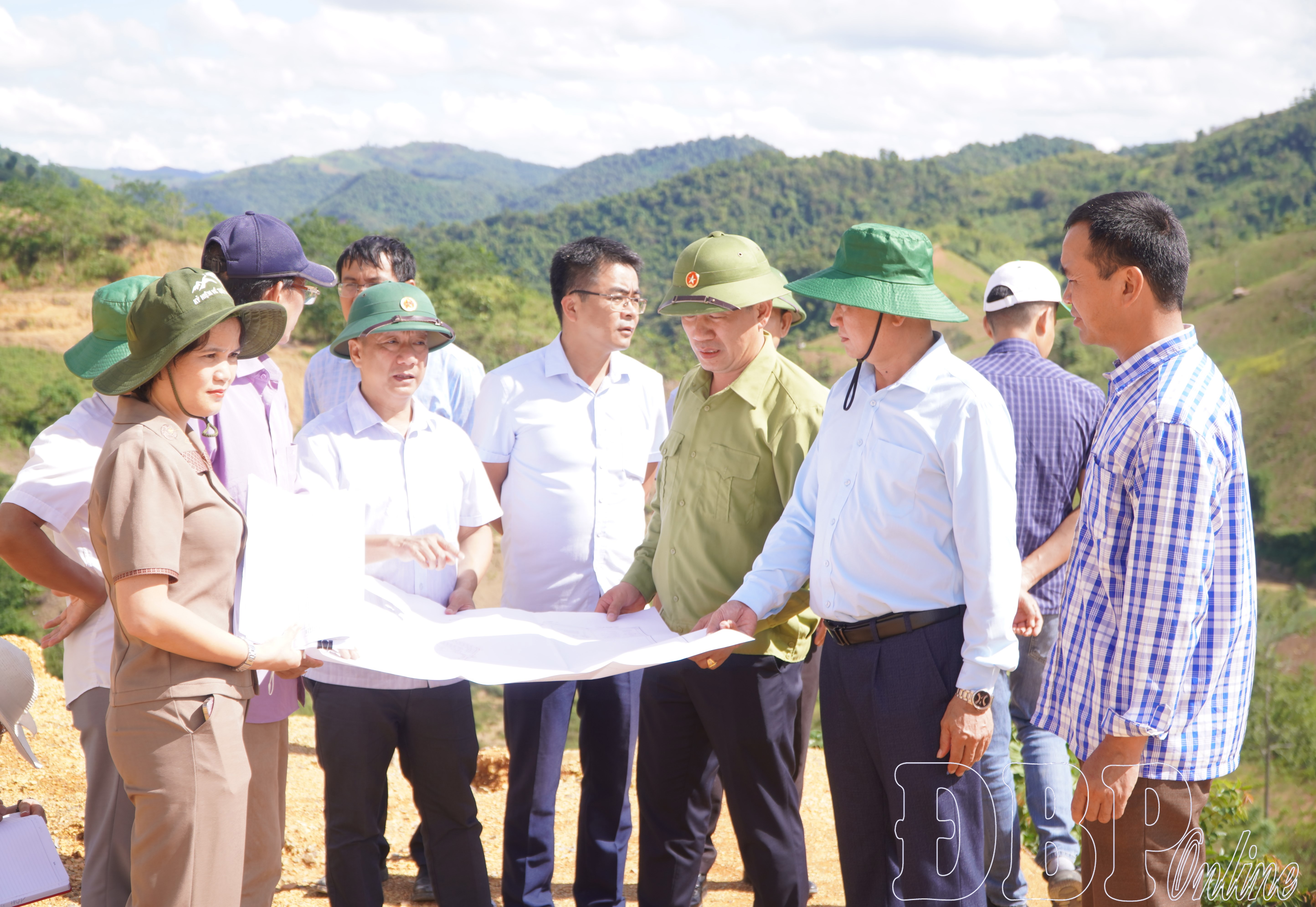 Khảo sát tình hình khắc phục hậu quả thiên tai tại xã Mường Luân và Na Son