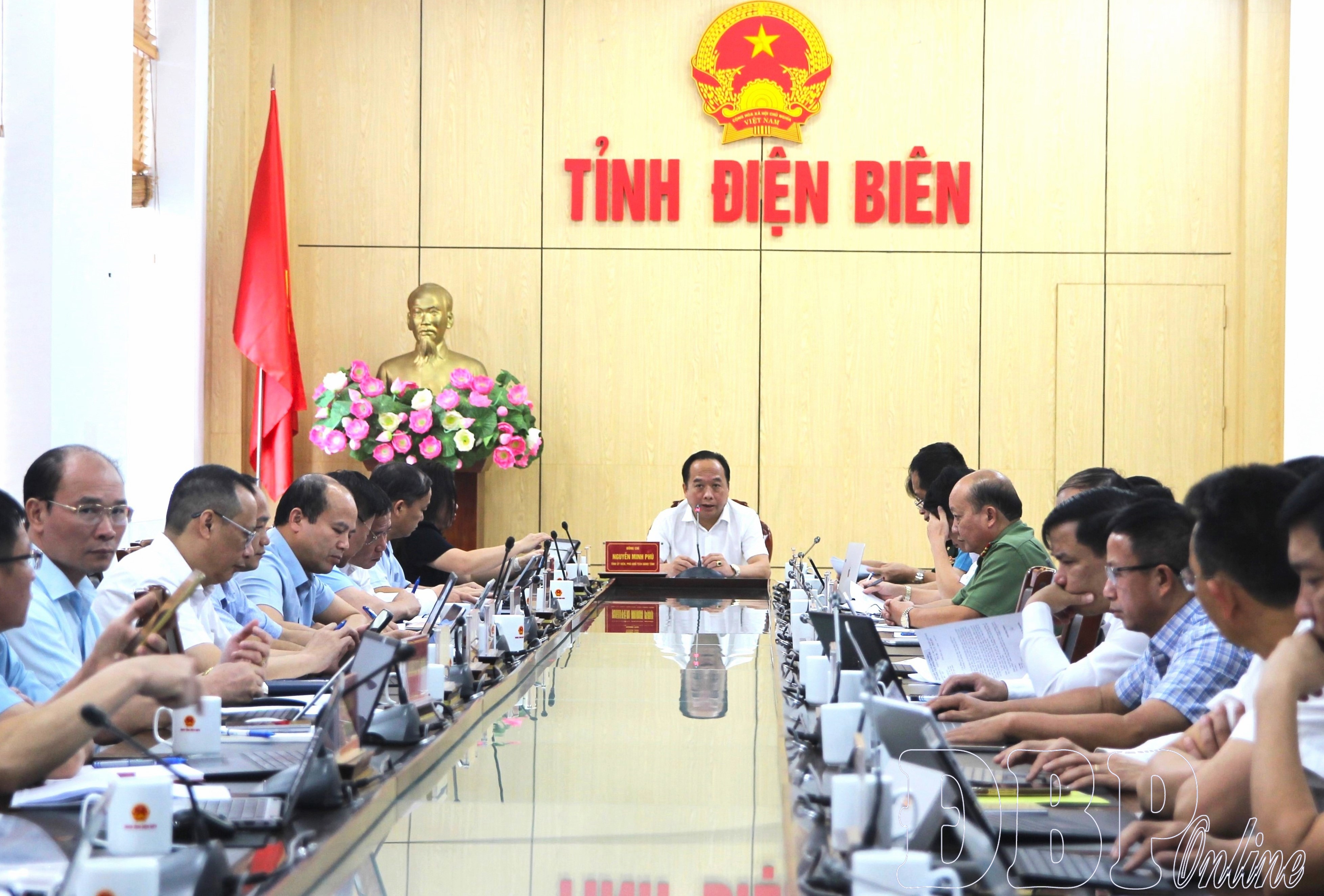 Tập trung hoàn thiện công tác chuẩn bị Ngày hội Văn hóa dân tộc Mông