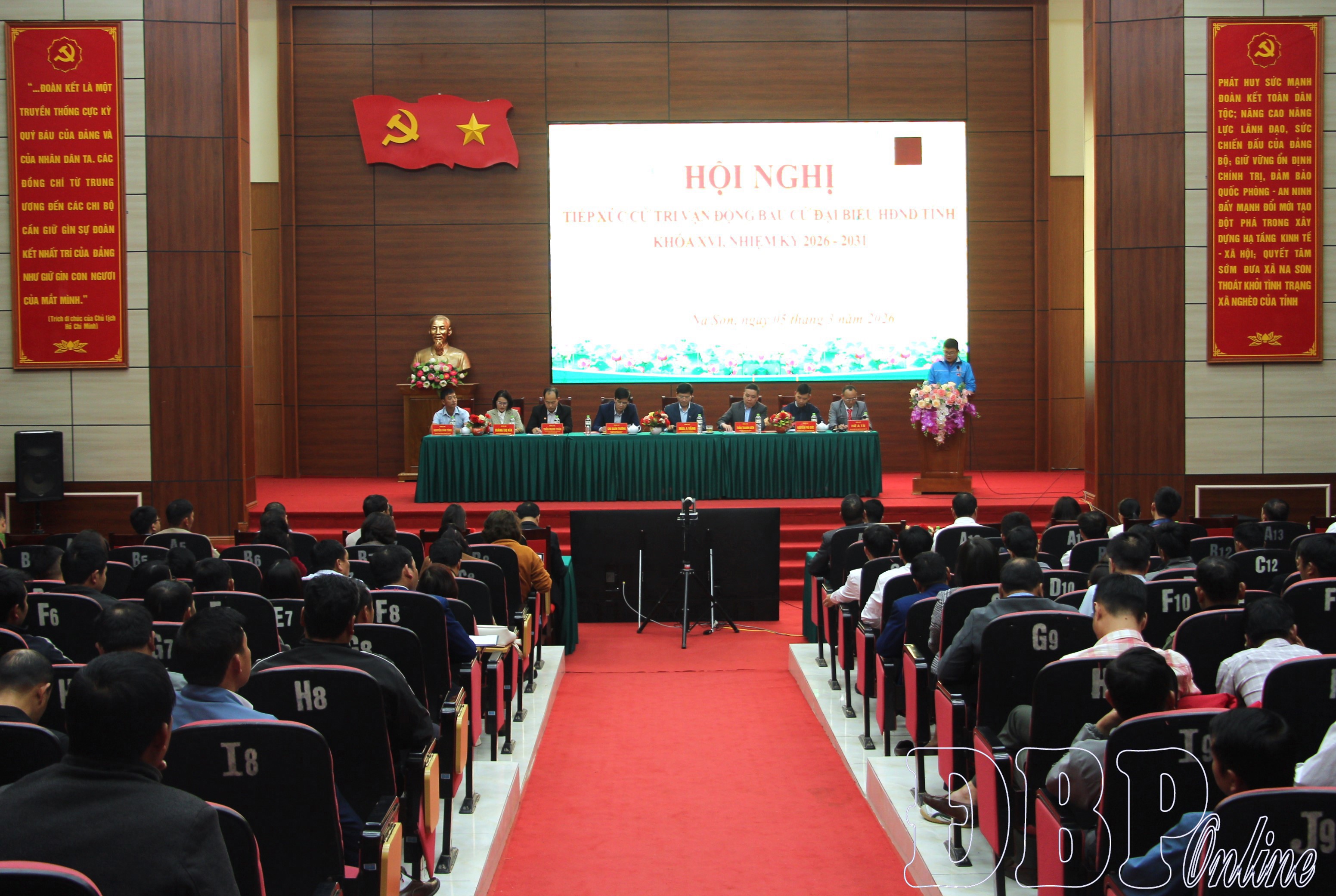 Ứng cử viên đại biểu HĐND tỉnh khóa XVI, đơn vị bầu cử số 4 tiếp xúc cử tri 