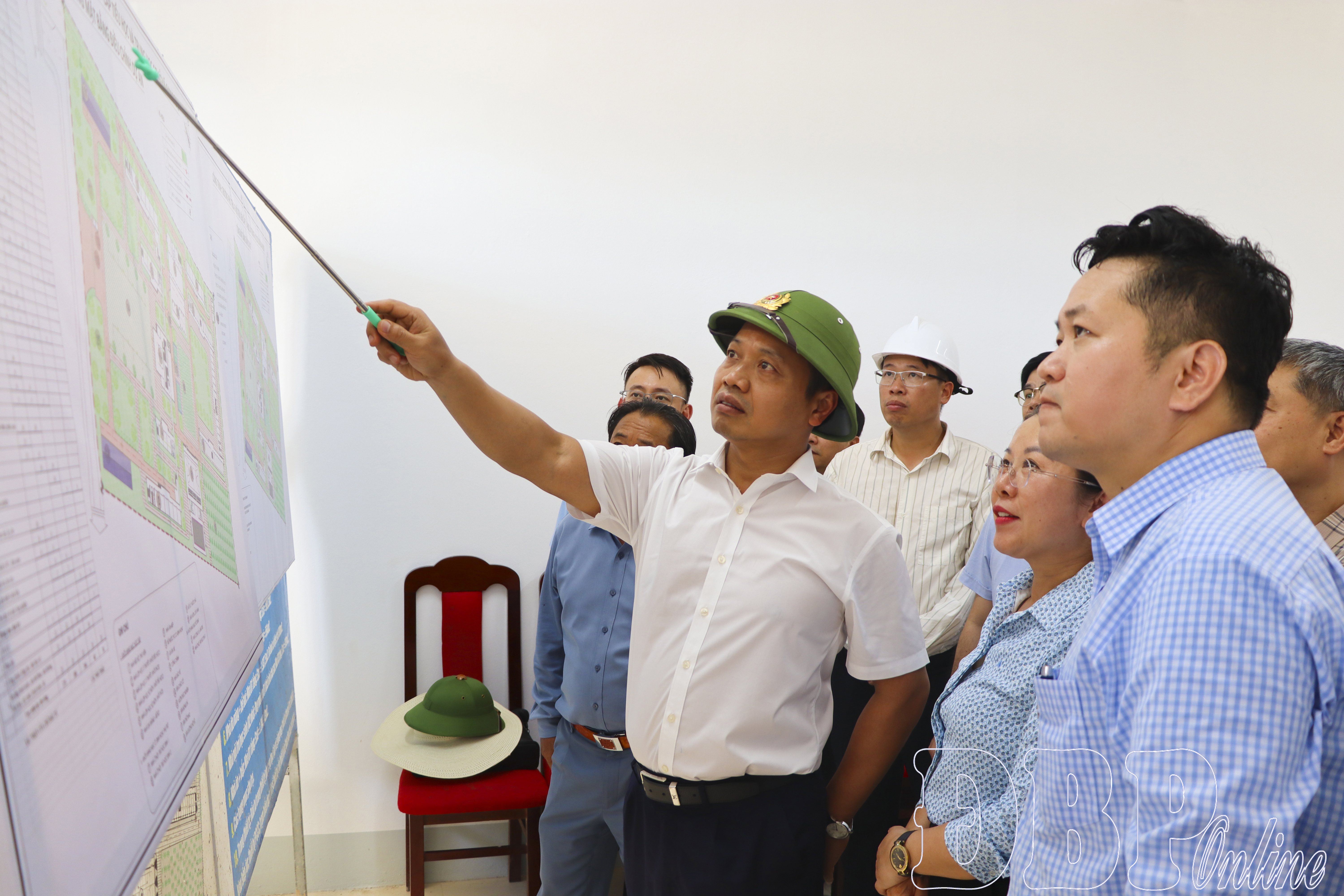 Bí thư Tỉnh ủy Trần Tiến Dũng kiểm tra tiến độ dự án trường liên cấp tại xã Sam Mứn và Núa Ngam 