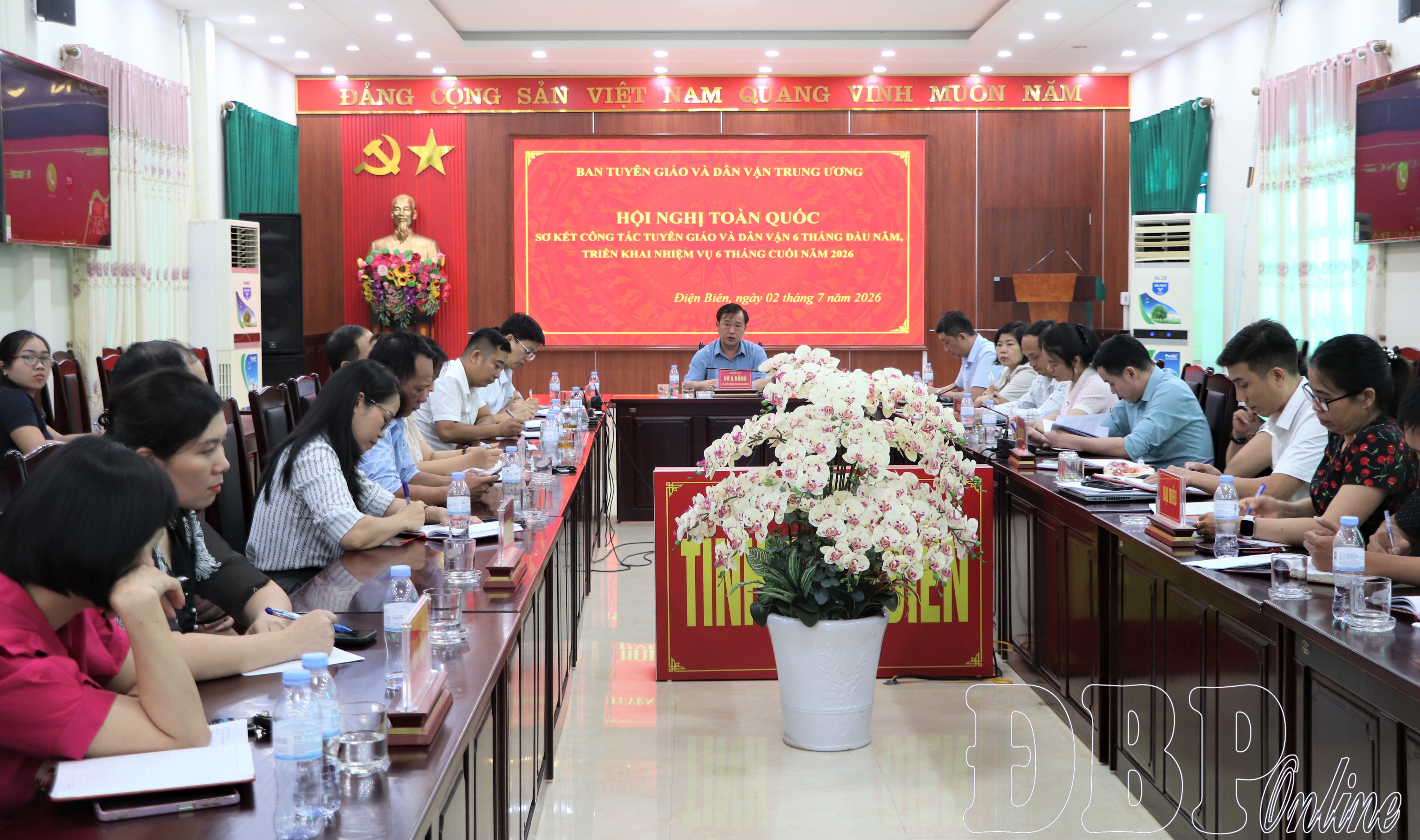 Tạo sự thống nhất trong Đảng, đồng thuận xã hội vì sự phát triển đất nước
