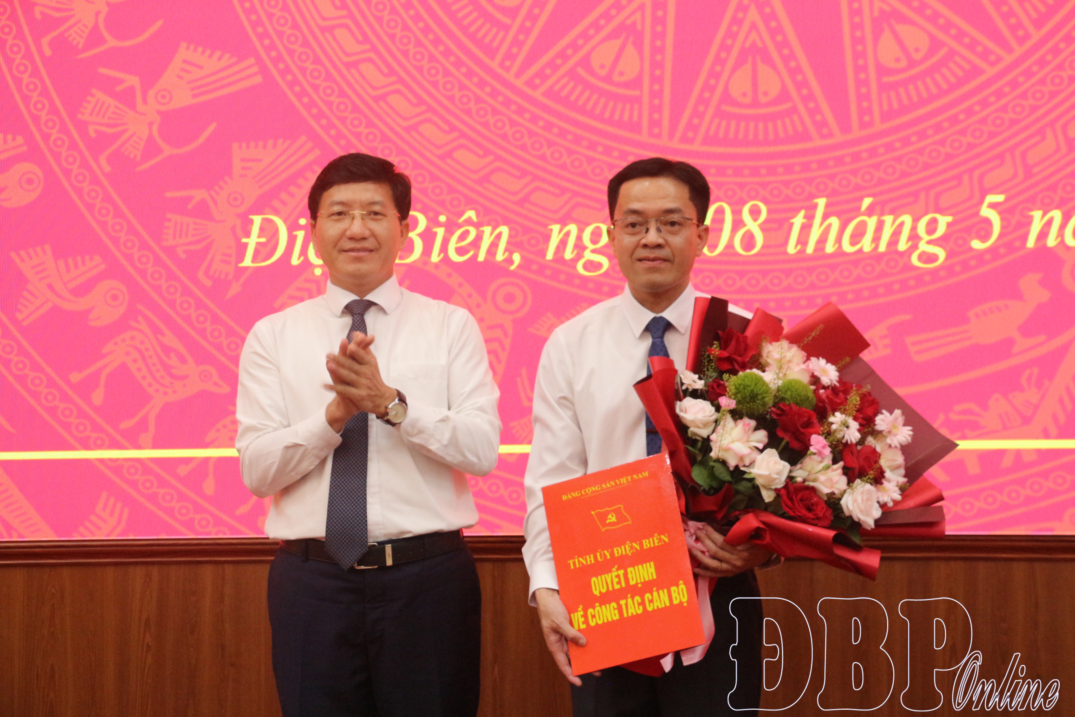Công bố quyết định của Ban Thường vụ Tỉnh ủy về việc điều động, bổ nhiệm Chánh Văn phòng Tỉnh ủy