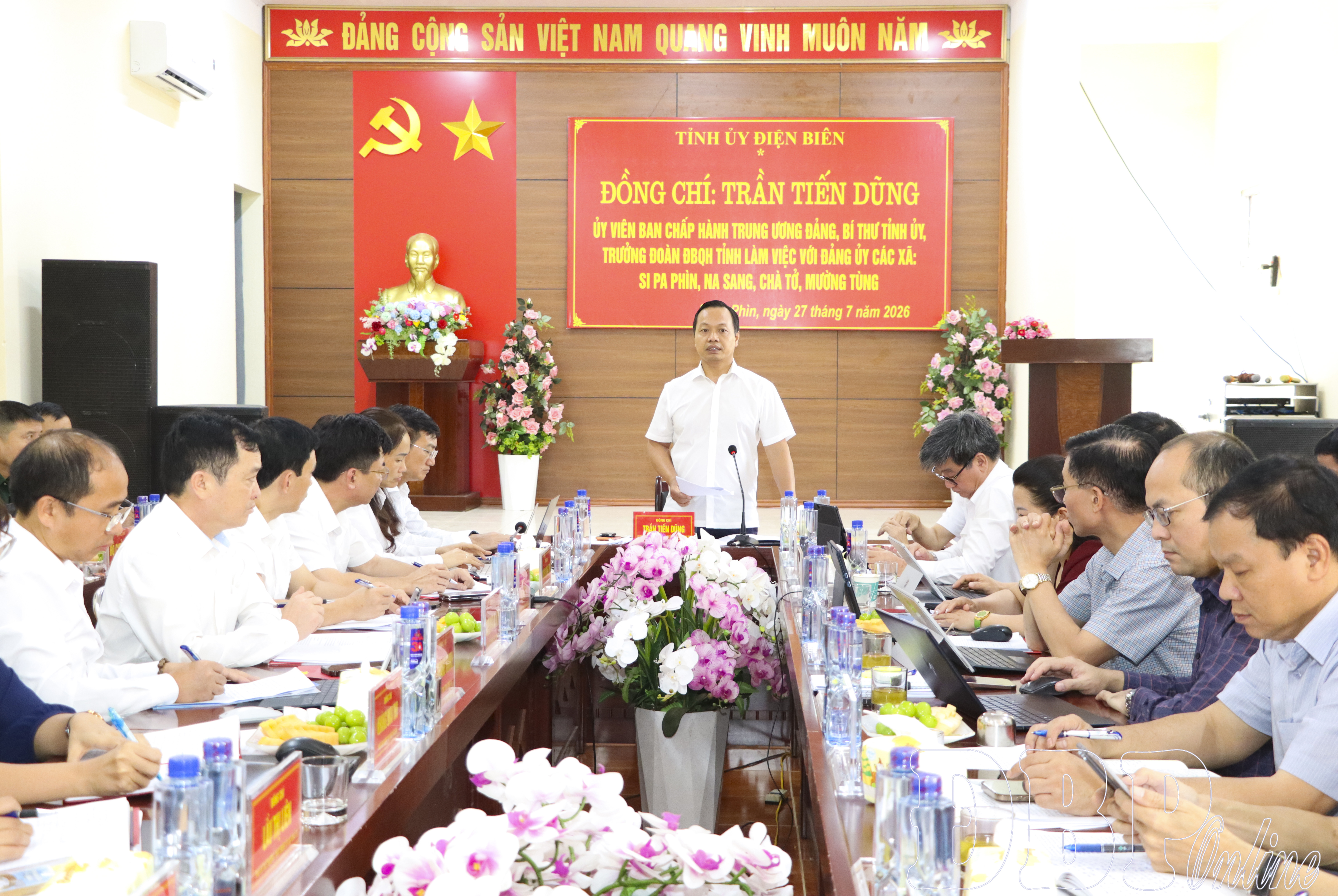 Bí thư Tỉnh ủy Trần Tiến Dũng làm việc với Đảng ủy 4 xã