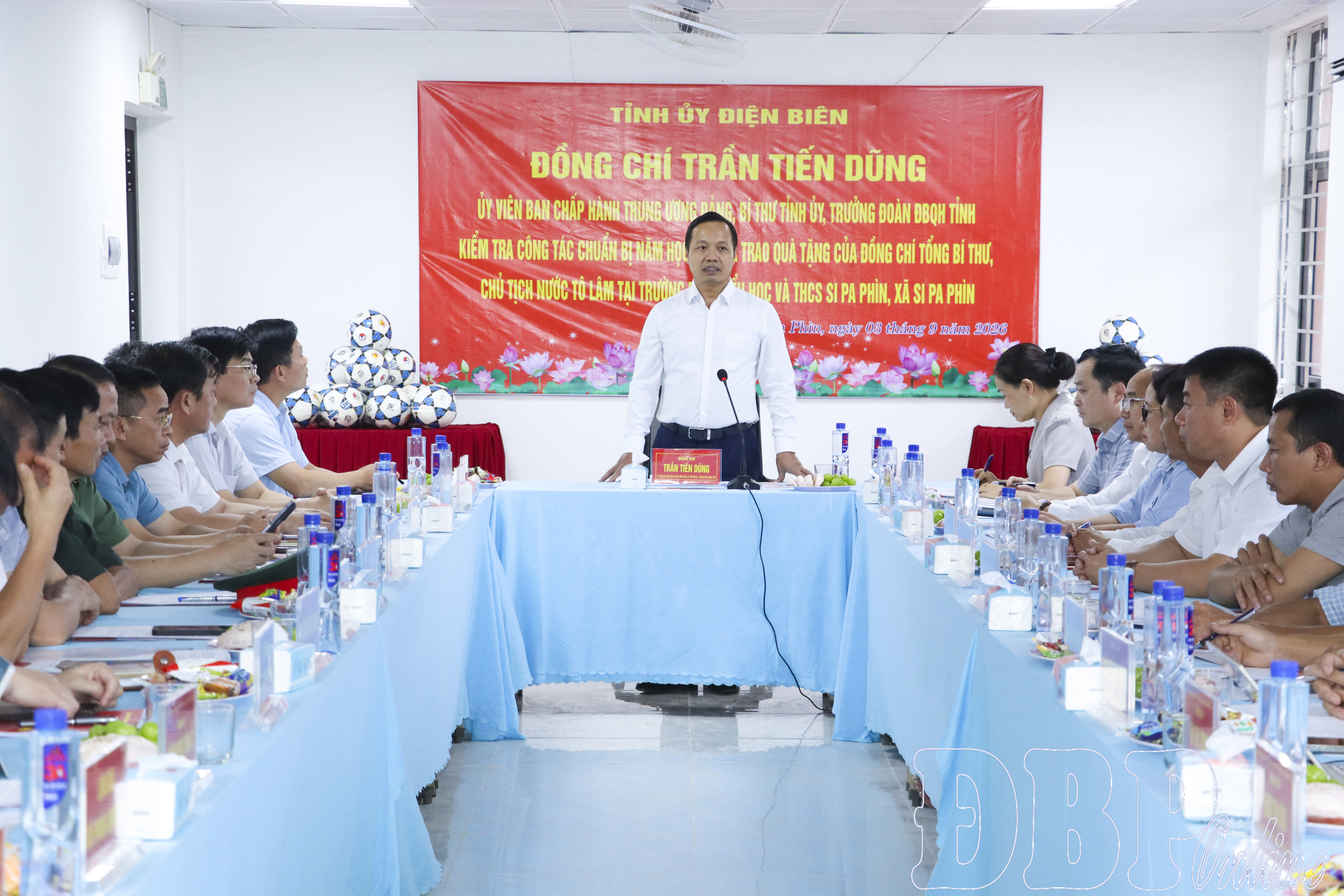 Bí thư Tỉnh ủy Trần Tiến Dũng kiểm tra công tác chuẩn bị năm học mới tại Si Pa Phìn