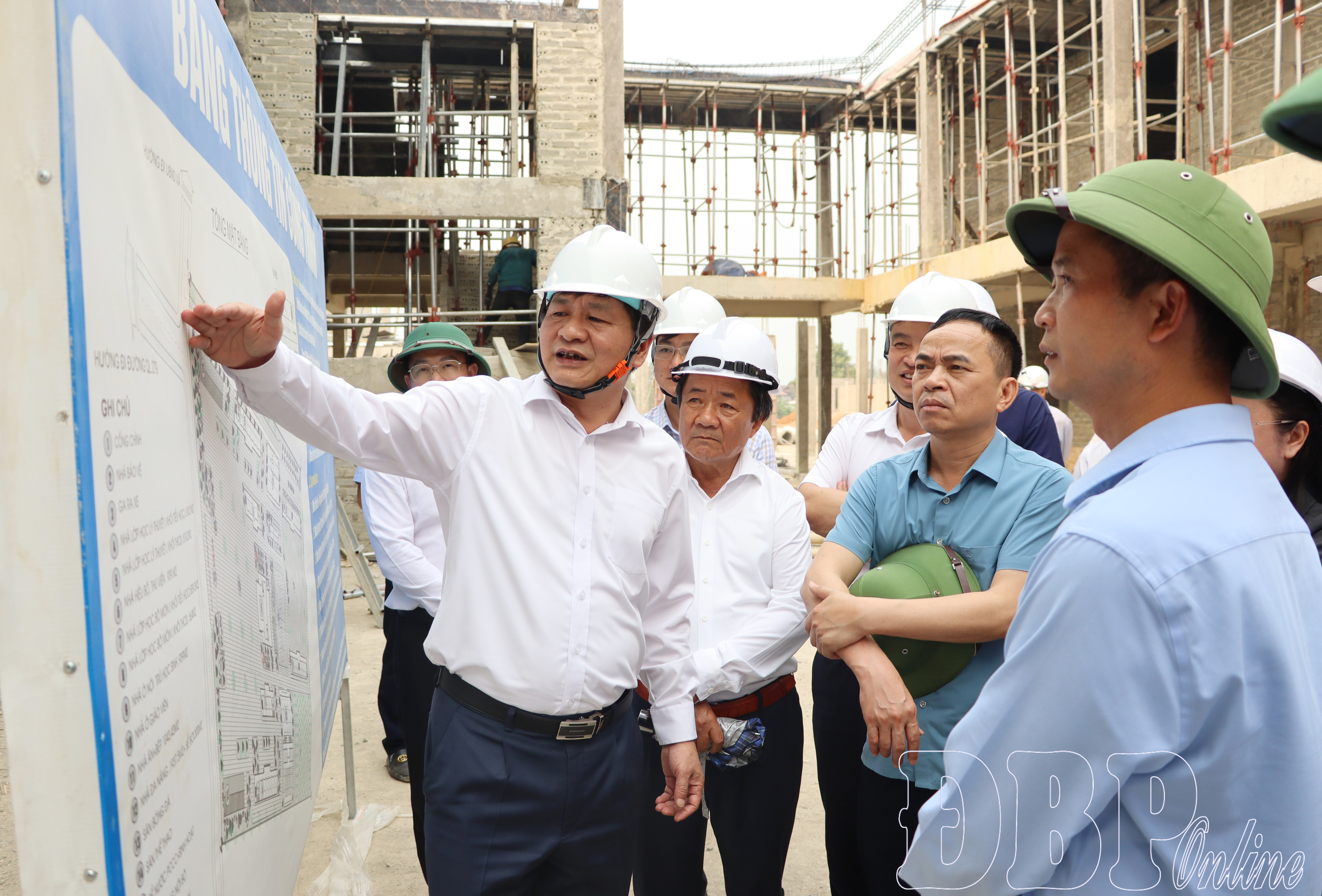 Tập trung đẩy nhanh tiến độ dự án trường nội trú liên cấp