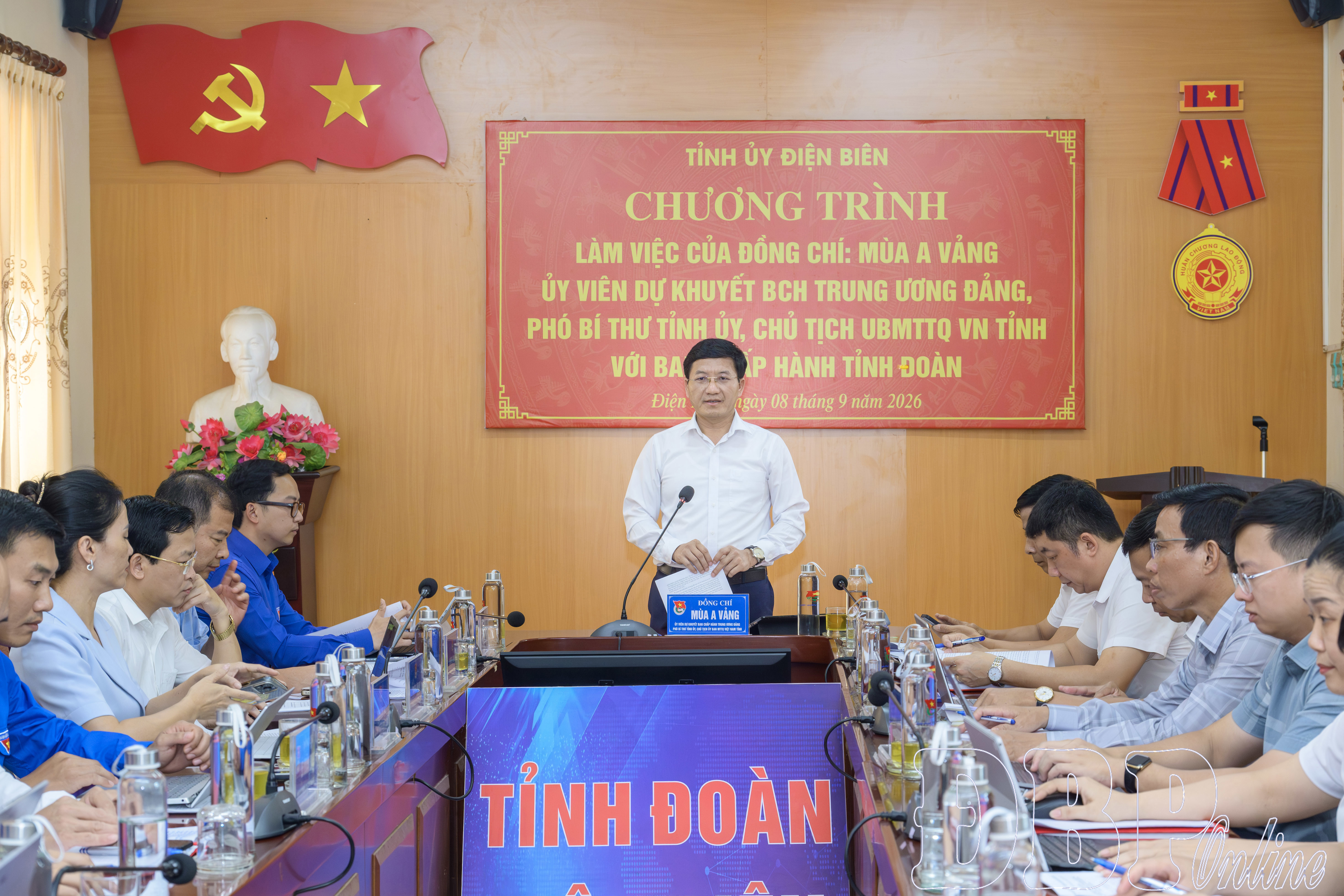Đồng chí Mùa A Vảng làm việc với Ban Chấp hành Tỉnh đoàn