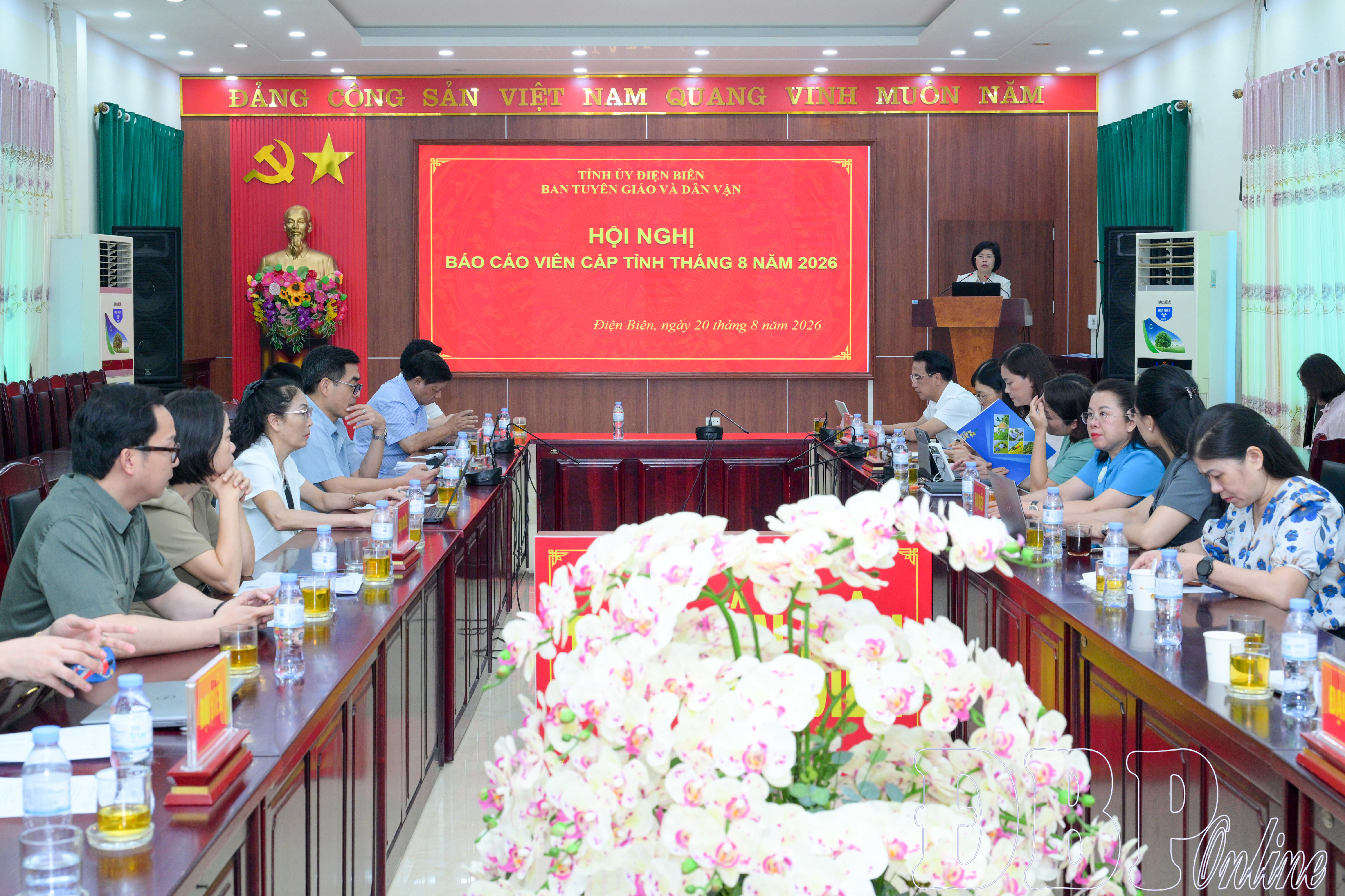 Hội nghị Báo cáo viên cấp tỉnh tháng 8