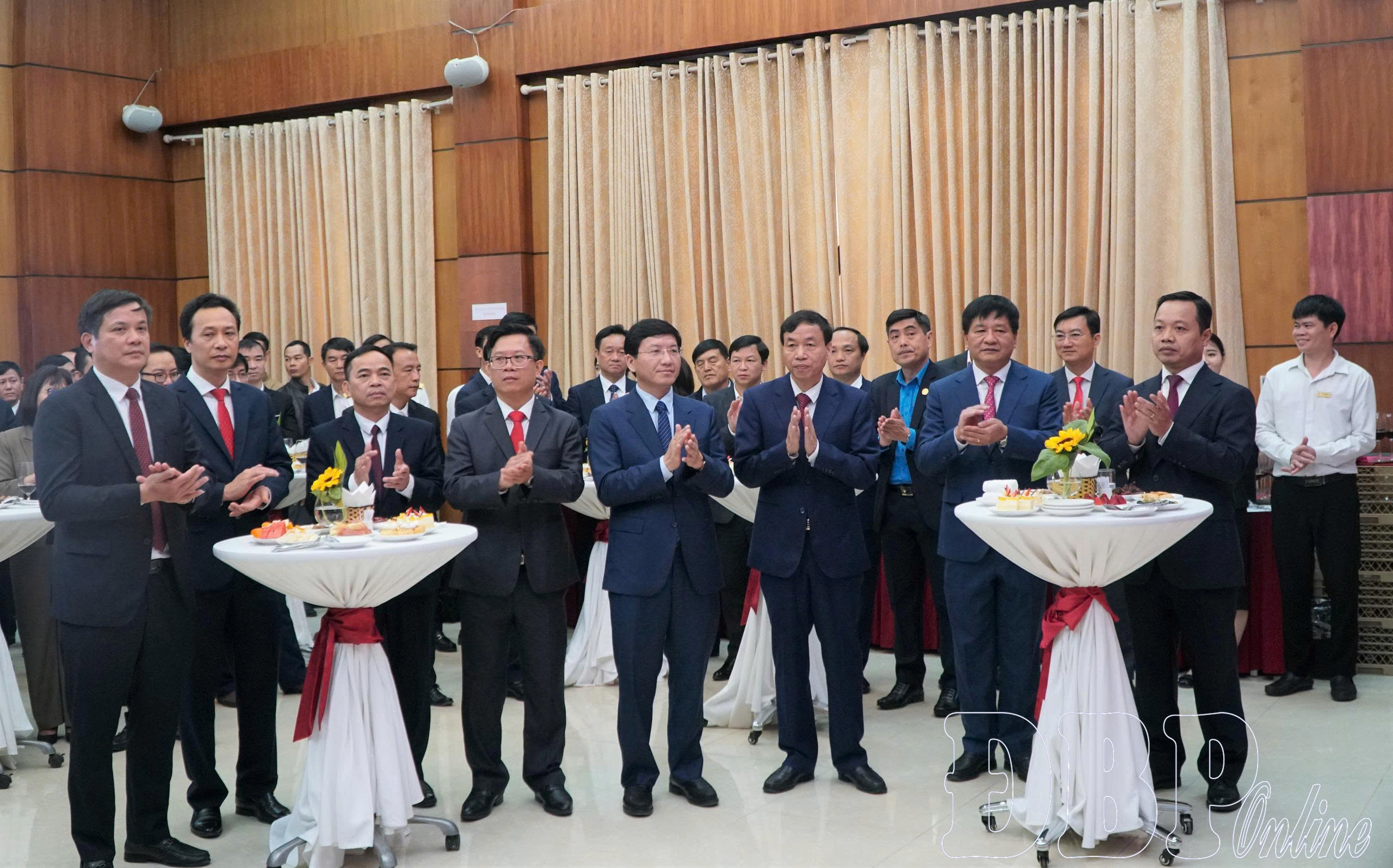 Thường trực Tỉnh ủy gặp mặt các cơ quan, đơn vị đầu xuân Bính Ngọ 