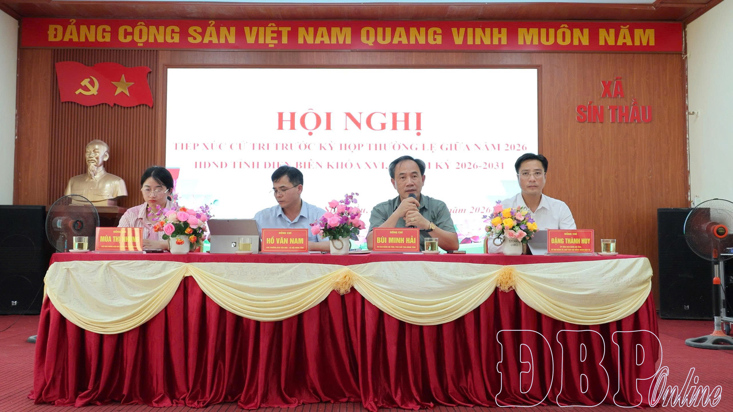 Phó Chủ tịch HĐND tỉnh Bùi Minh Hải tiếp xúc cử tri xã Sín Thầu