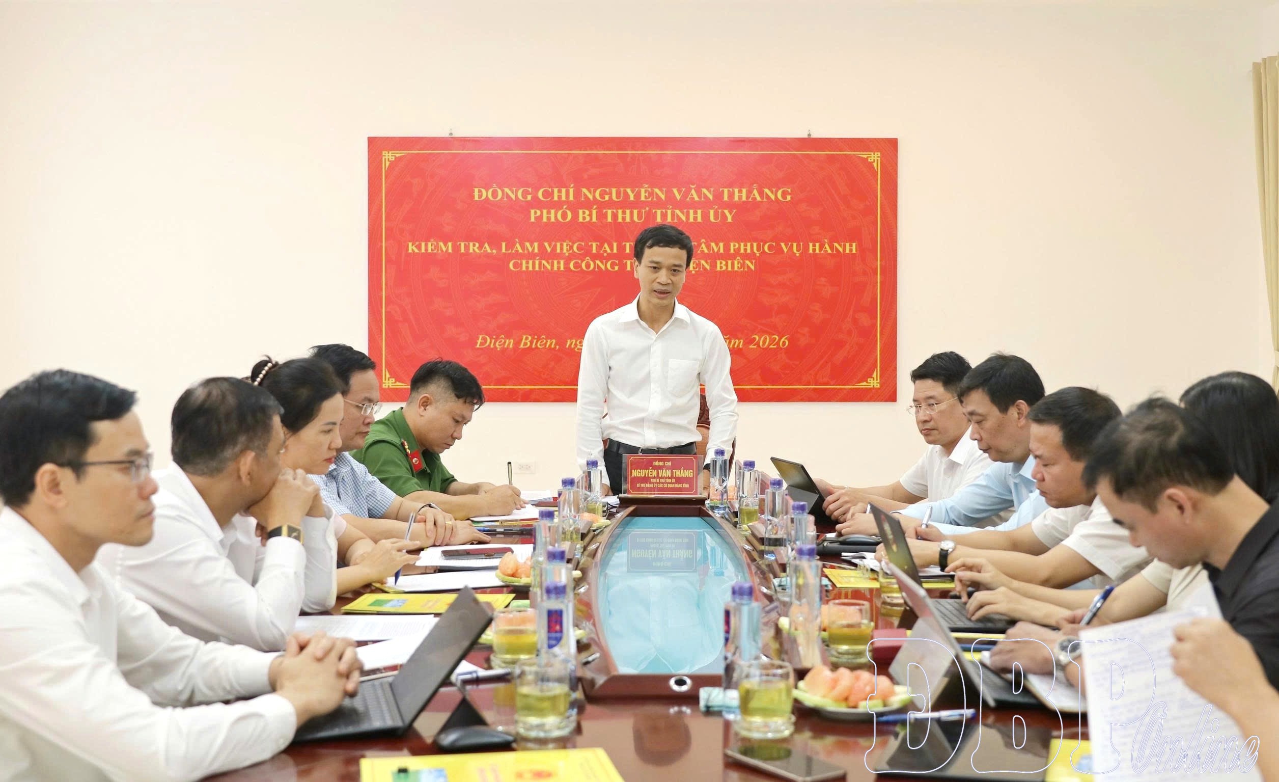 Phó Bí thư Tỉnh ủy Nguyễn Văn Thắng làm việc với Trung tâm Phục vụ hành chính công tỉnh