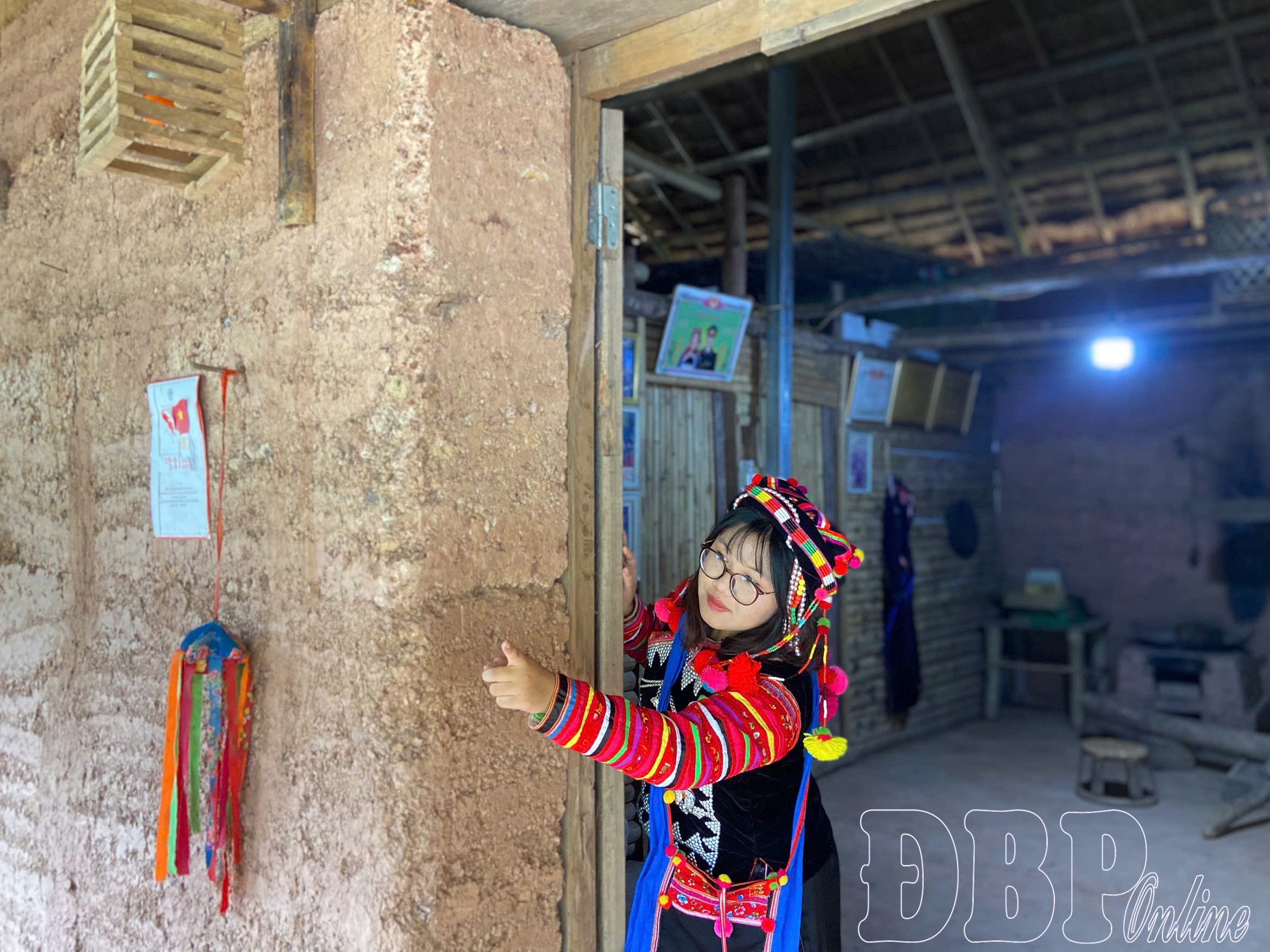 Nữ sinh dân tộc Hà Nhì giành nhiều giải thưởng