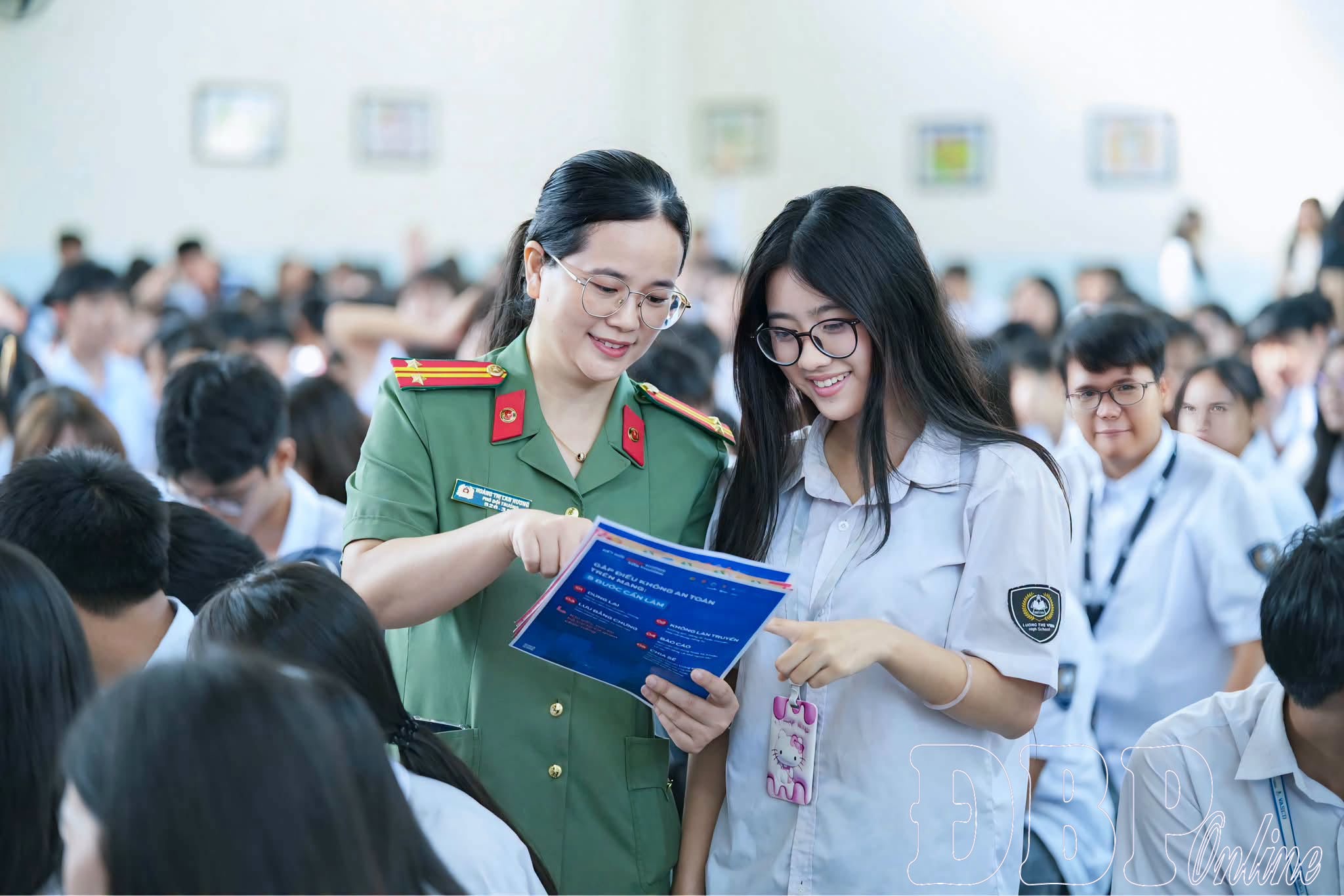 Lắng nghe để bảo vệ trẻ em trên không gian mạng