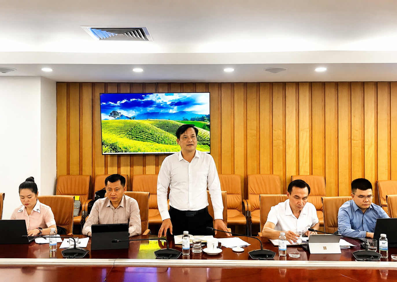 Điện Biên đề xuất hỗ trợ xây dựng vùng nguyên liệu cà phê, cao su đáp ứng quy định chống mất rừng của Liên minh châu Âu