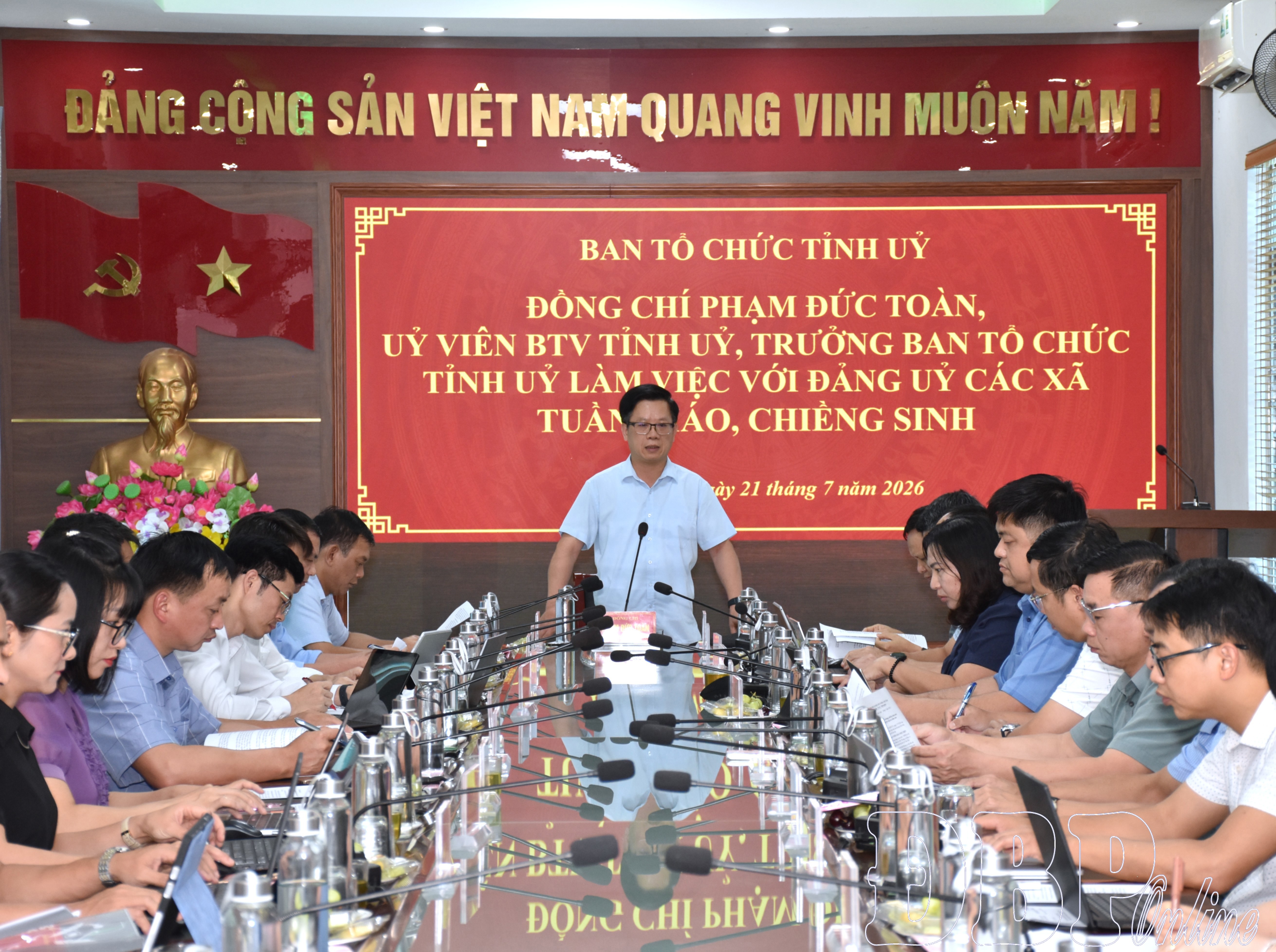 Trưởng Ban Tổ chức Tỉnh ủy Phạm Đức Toàn làm việc với Đảng ủy các xã: Tuần Giáo, Chiềng Sinh, Pú Nhung, Mường Mùn