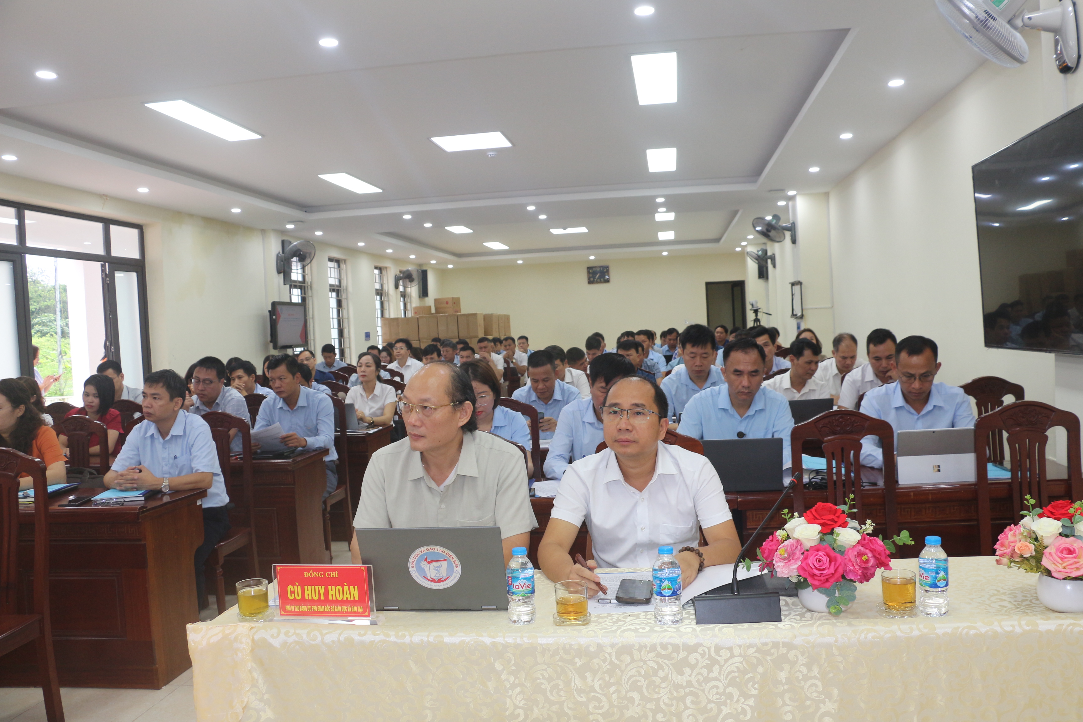 Bàn giải pháp tuyển sinh và tổ chức hoạt động giáo dục tại các trường phổ thông nội trú