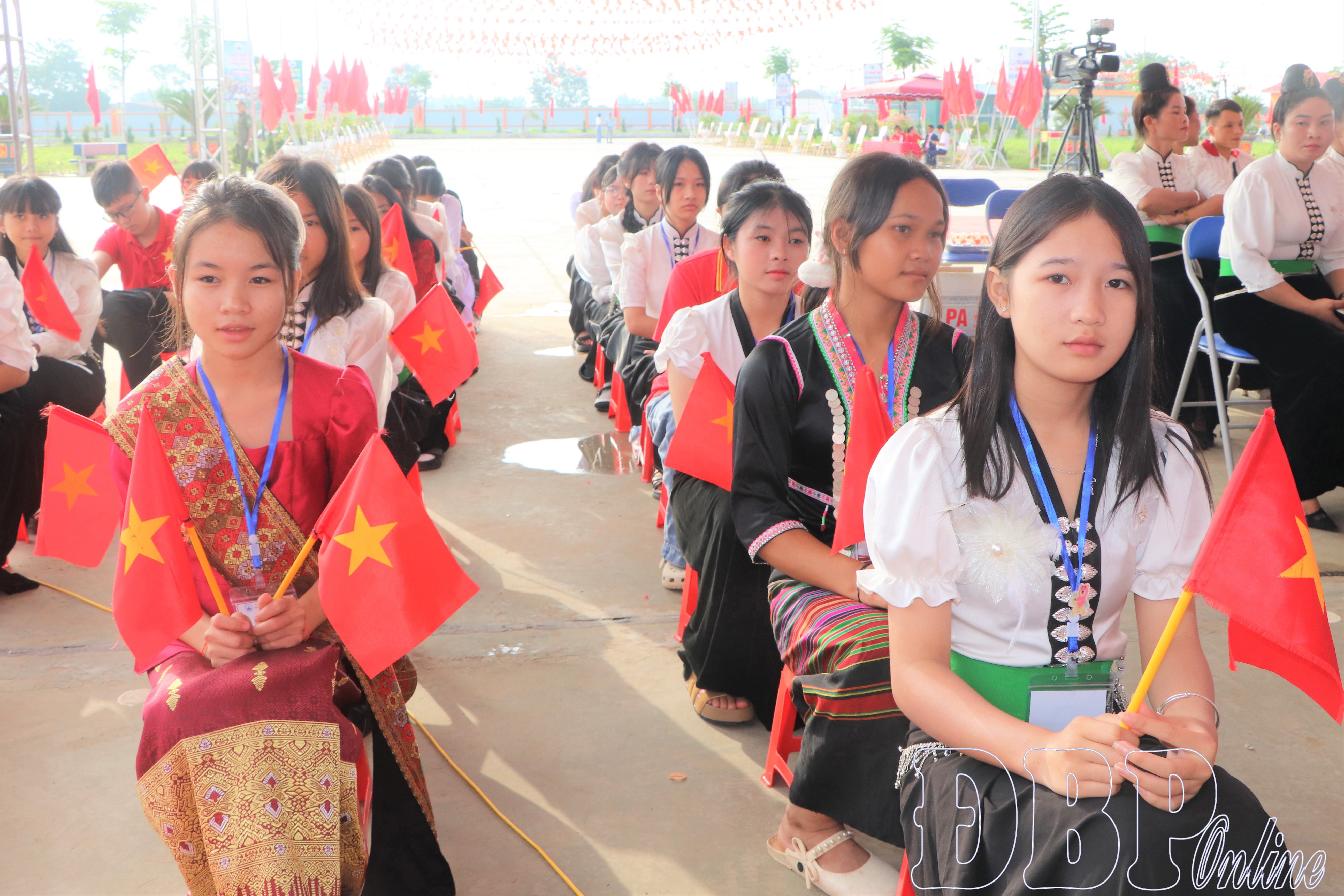 Đồng chí Nguyễn Sỹ Quân dự khai giảng, khánh thành Trường PTNT Tiểu học và THCS Thanh Yên