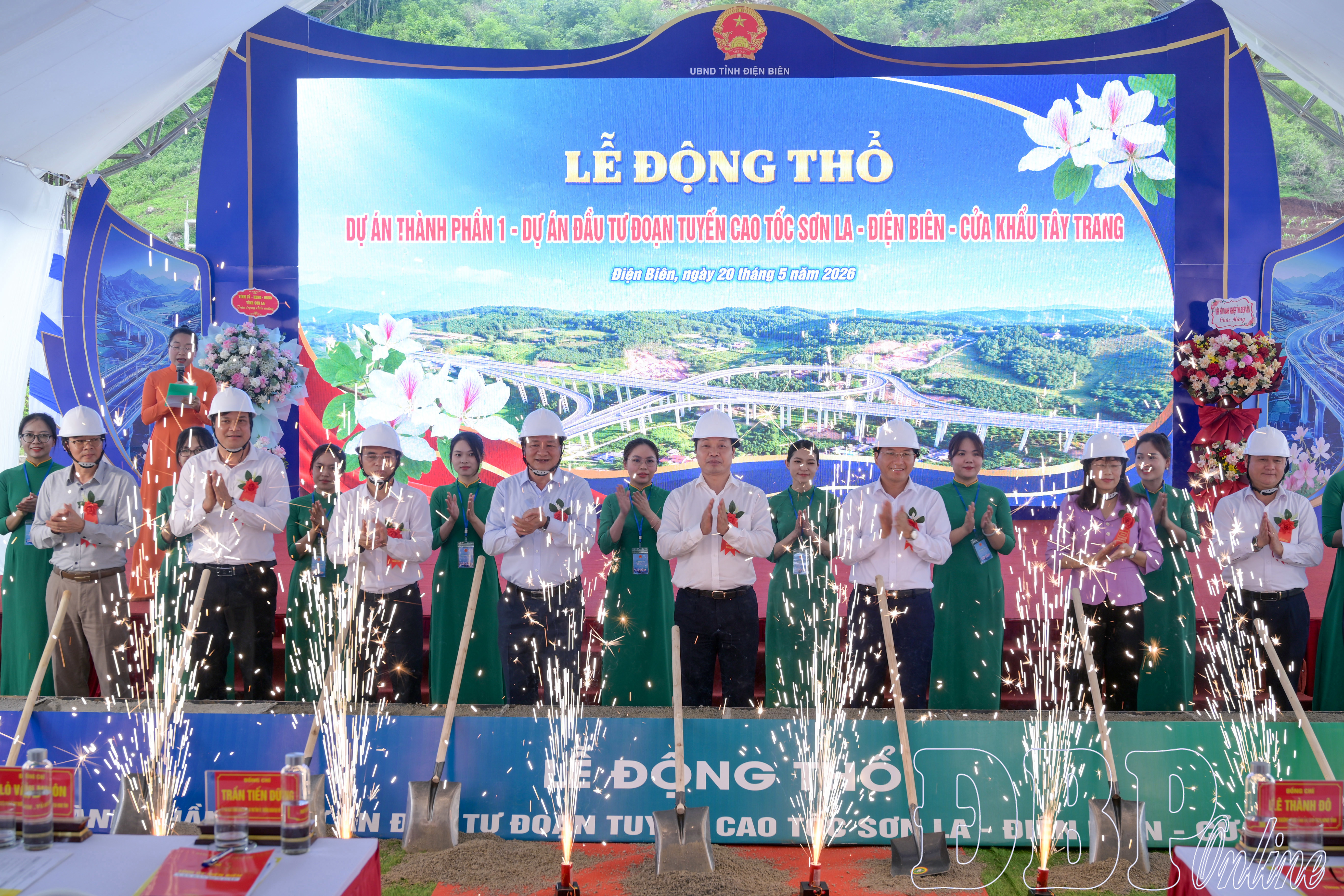Động thổ dự án đoạn tuyến cao tốc Sơn La - Điện Biên - Cửa khẩu Tây Trang