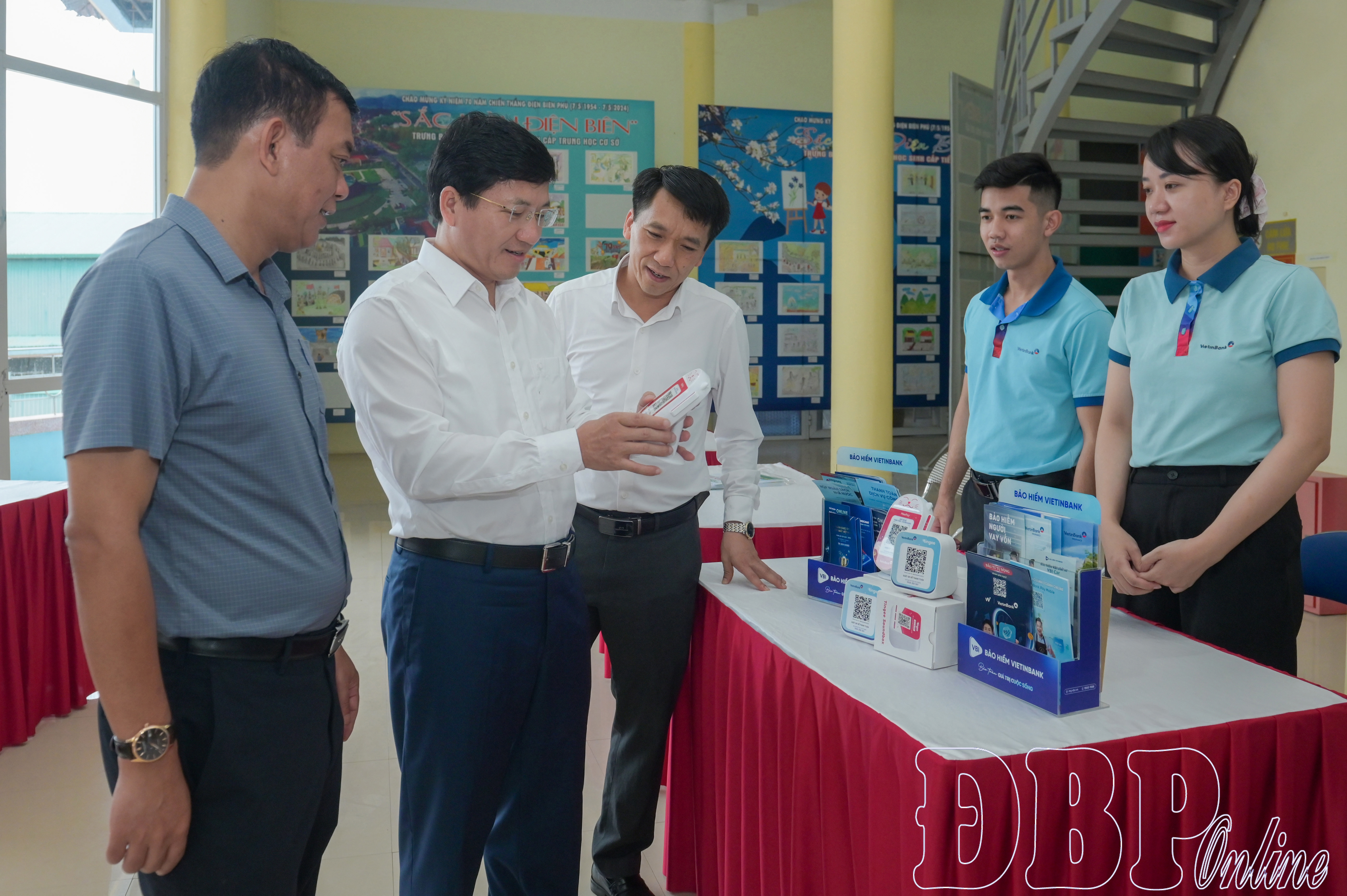 Điện Biên phát động thực hiện thanh toán không dùng tiền mặt