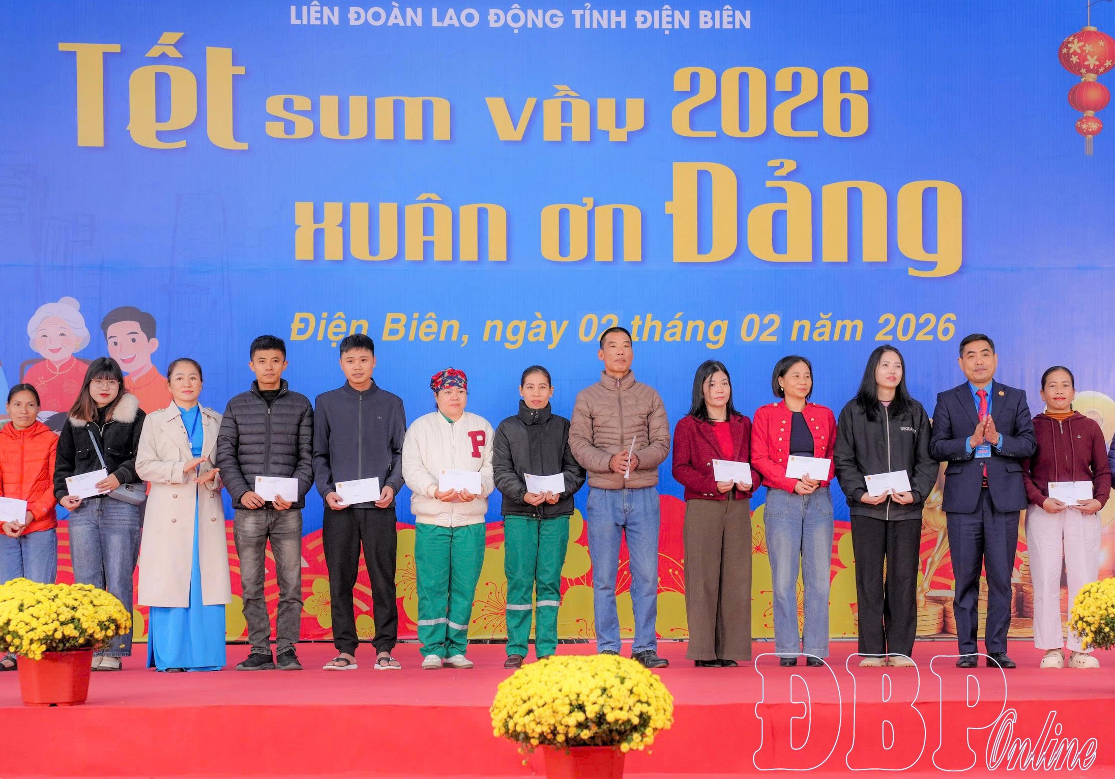 Ấm áp hành trình về quê đón tết