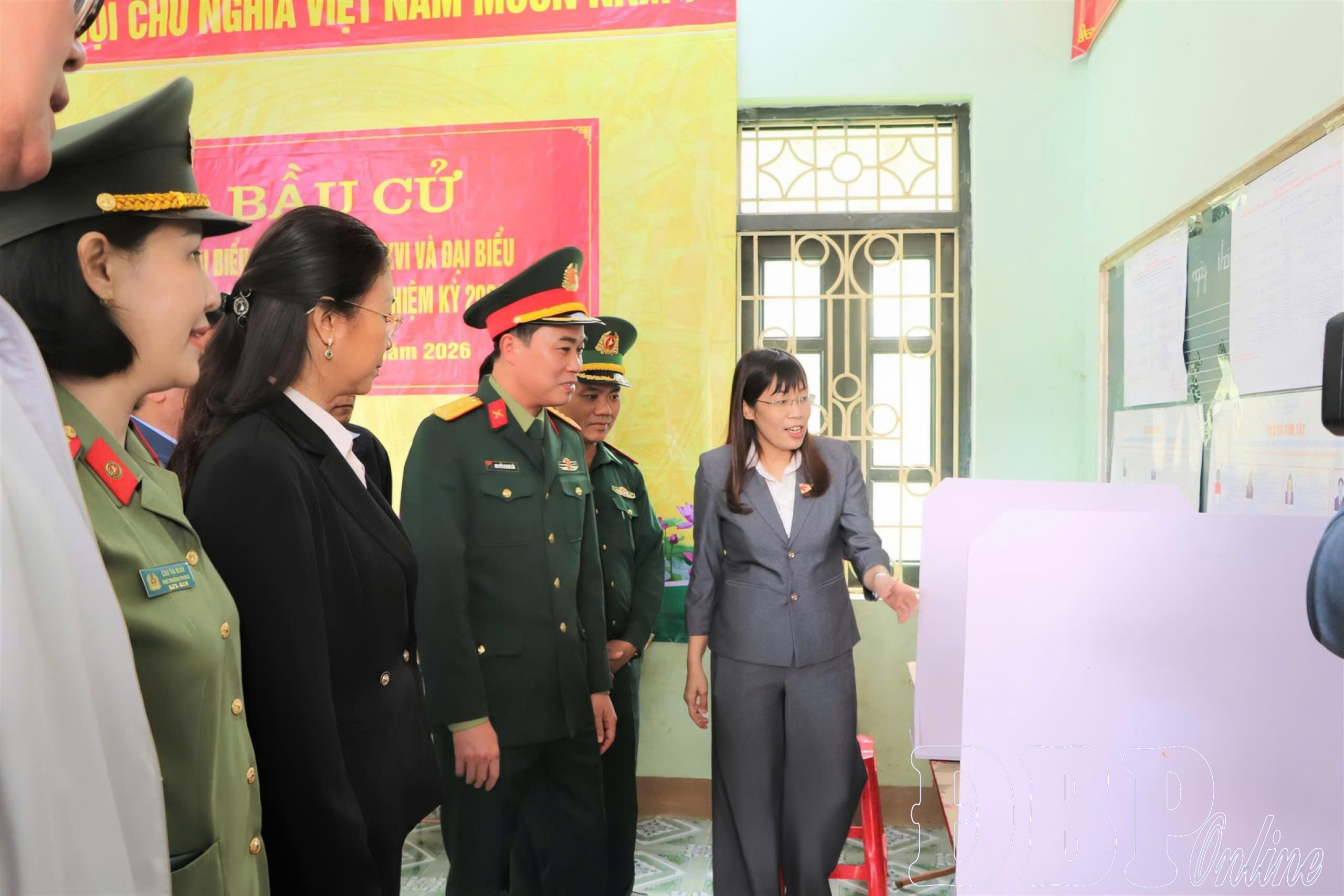 Thường trực HĐND tỉnh giám sát công tác tổ chức bầu cử tại xã Mường Nhà