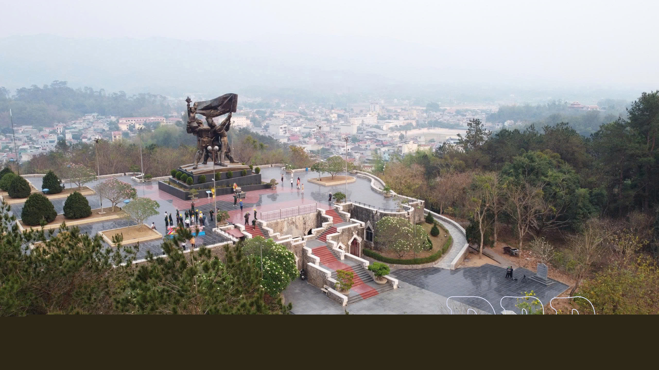 Trong lớp không gian mới
